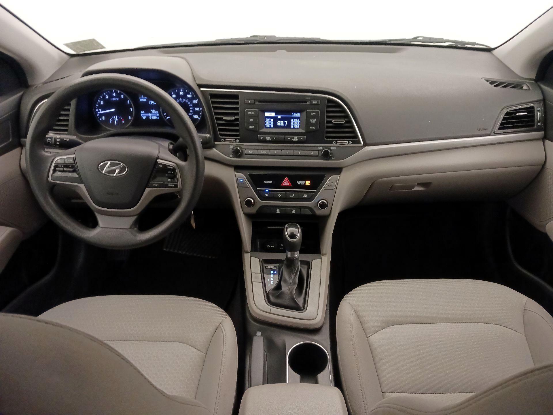 Thumbnail: 2017 Hyundai Elantra - 9