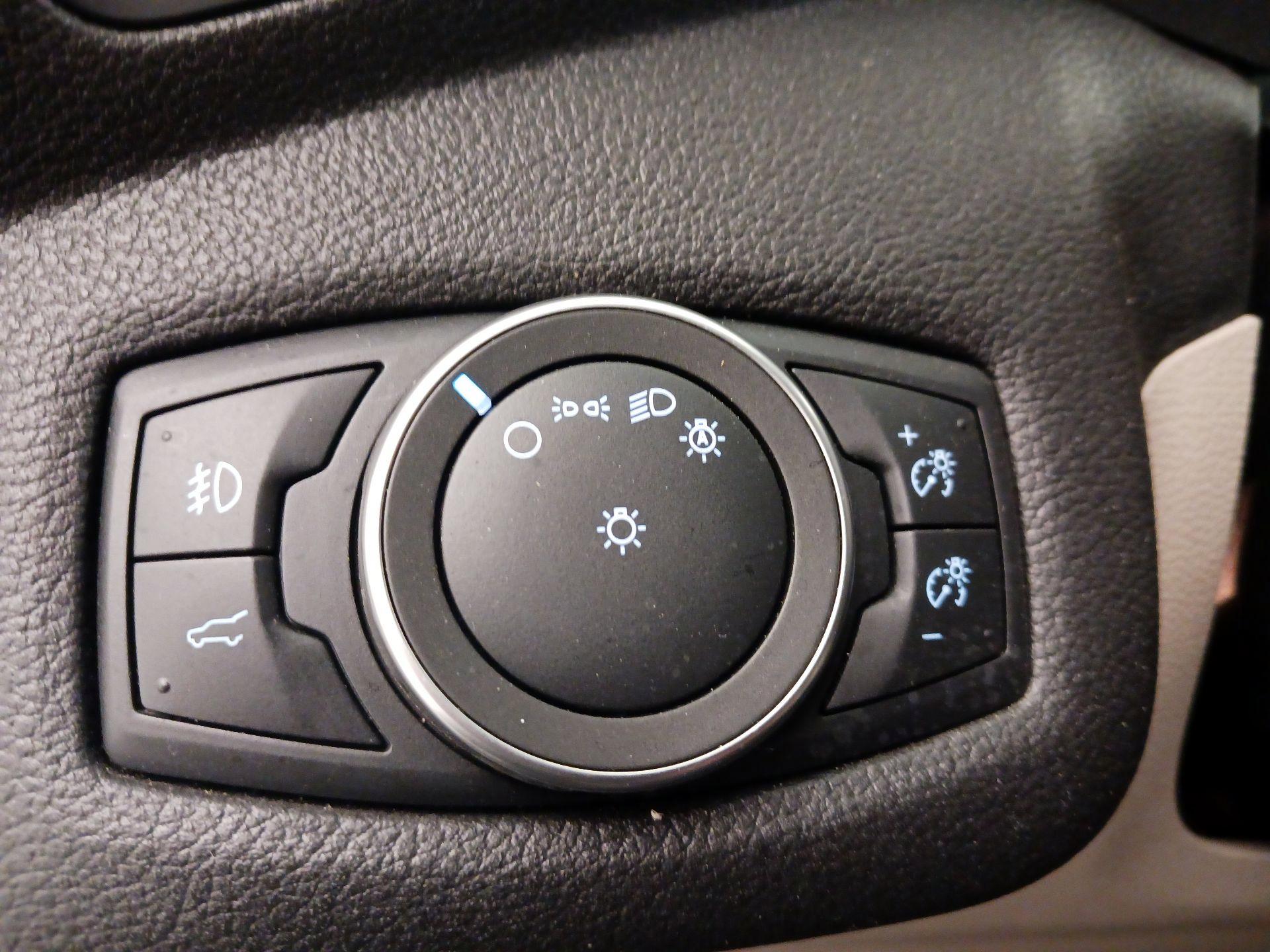 Thumbnail: 2019 Ford Escape - 13