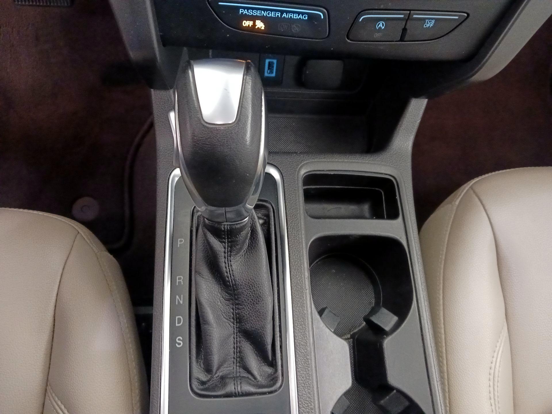 Thumbnail: 2019 Ford Escape - 17