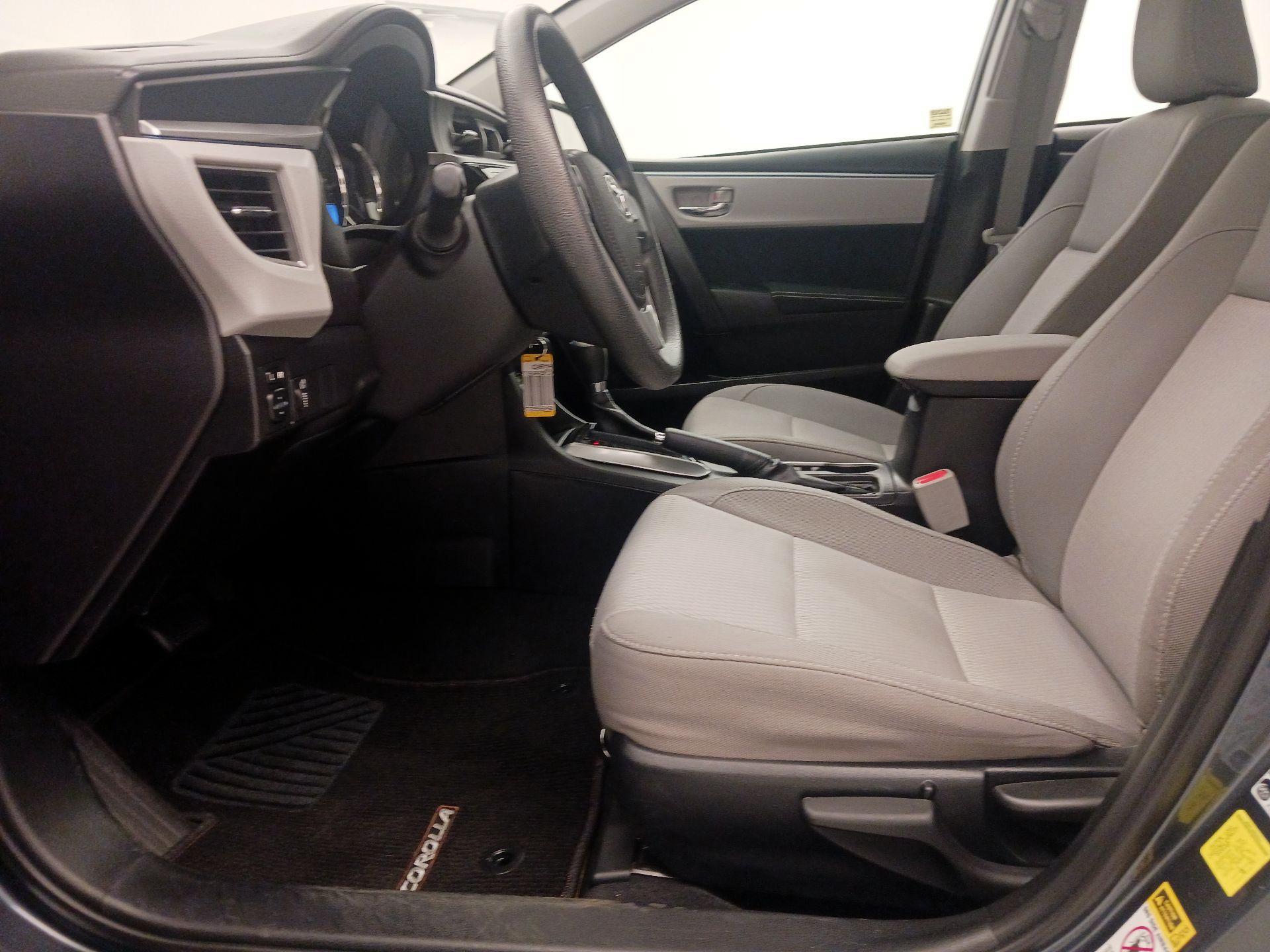 Thumbnail: 2015 Toyota Corolla - 11