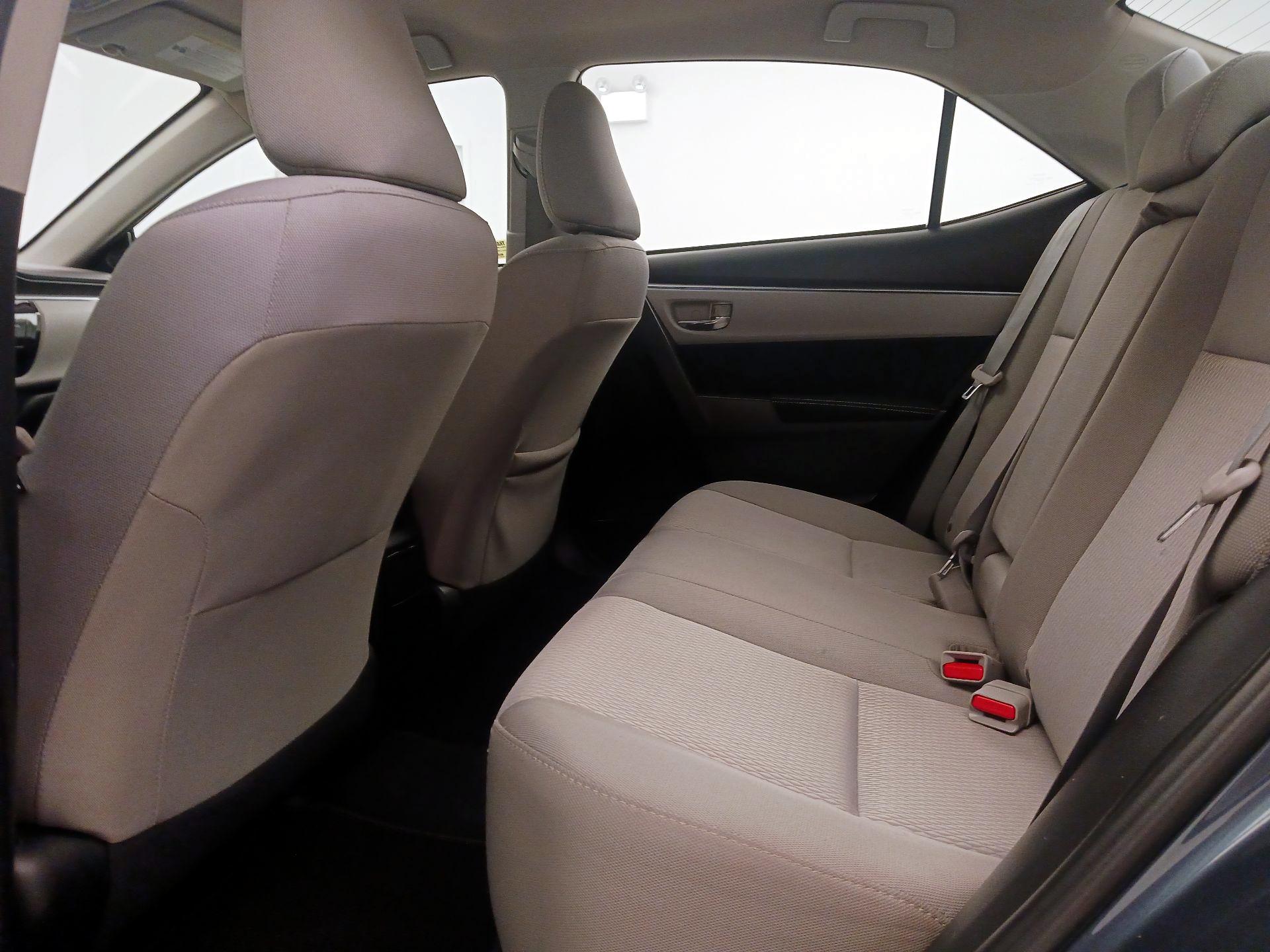 Thumbnail: 2015 Toyota Corolla - 19