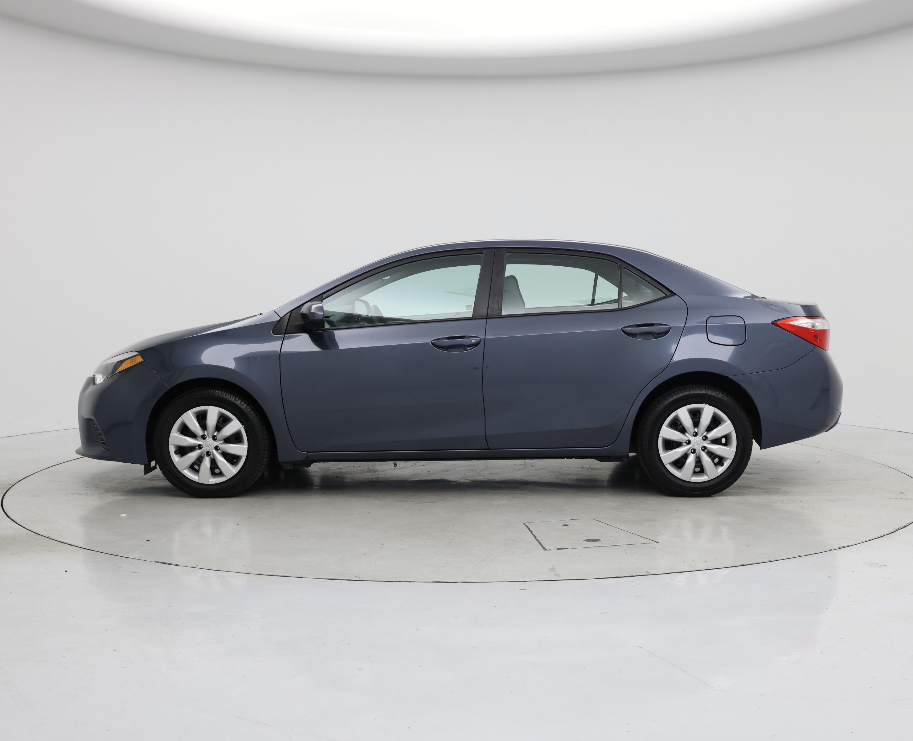 Thumbnail: 2015 Toyota Corolla - 3