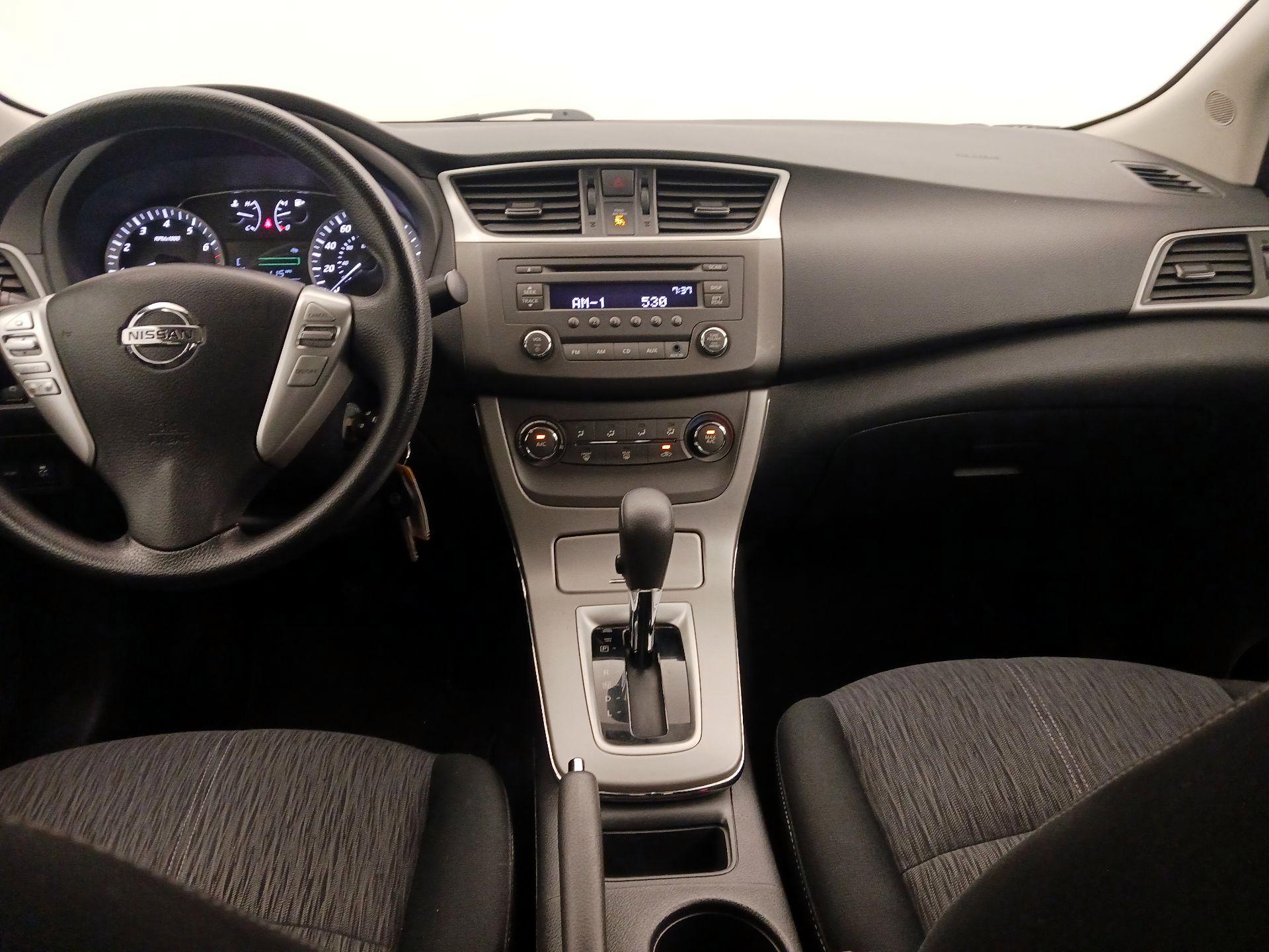 Thumbnail: 2014 Nissan Sentra - 9