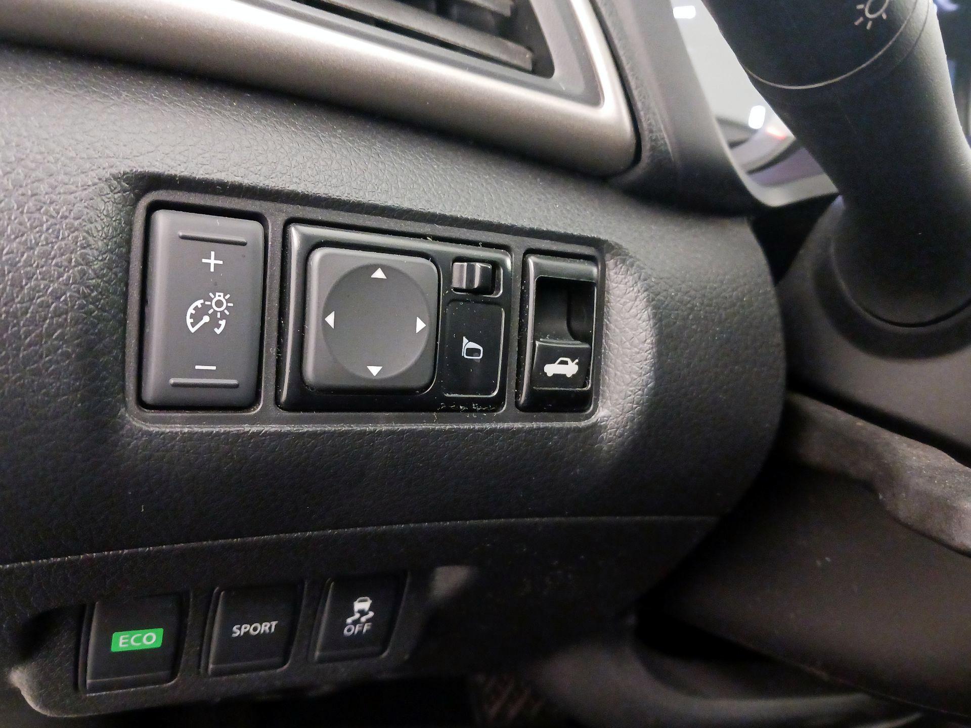 Thumbnail: 2014 Nissan Sentra - 13