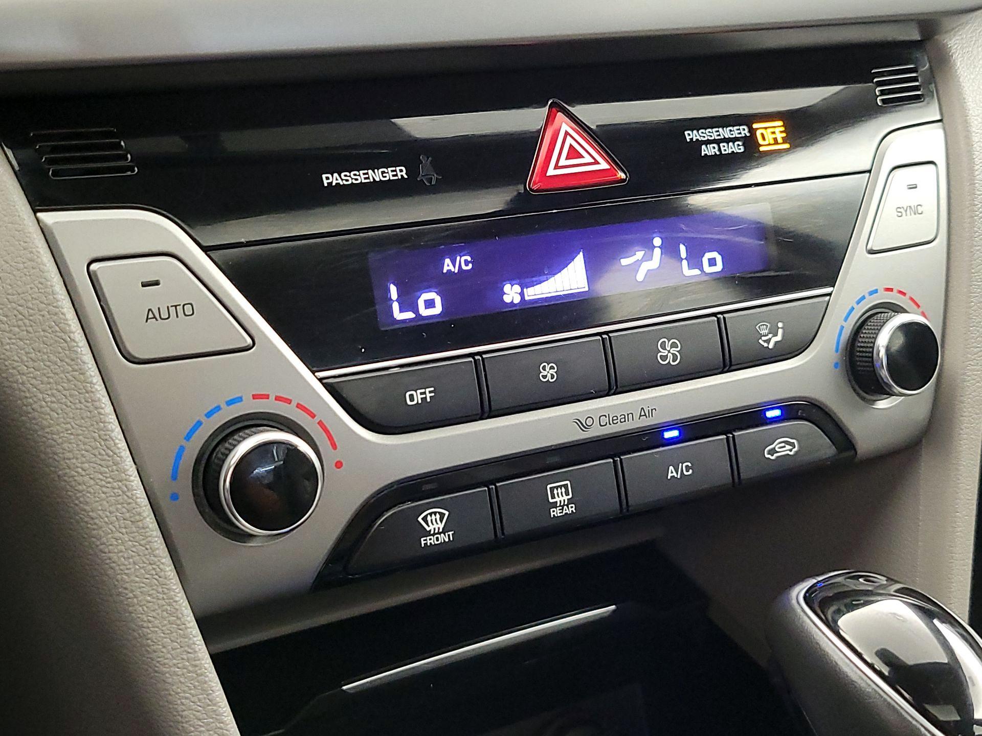 Thumbnail: 2017 Hyundai Elantra - 17