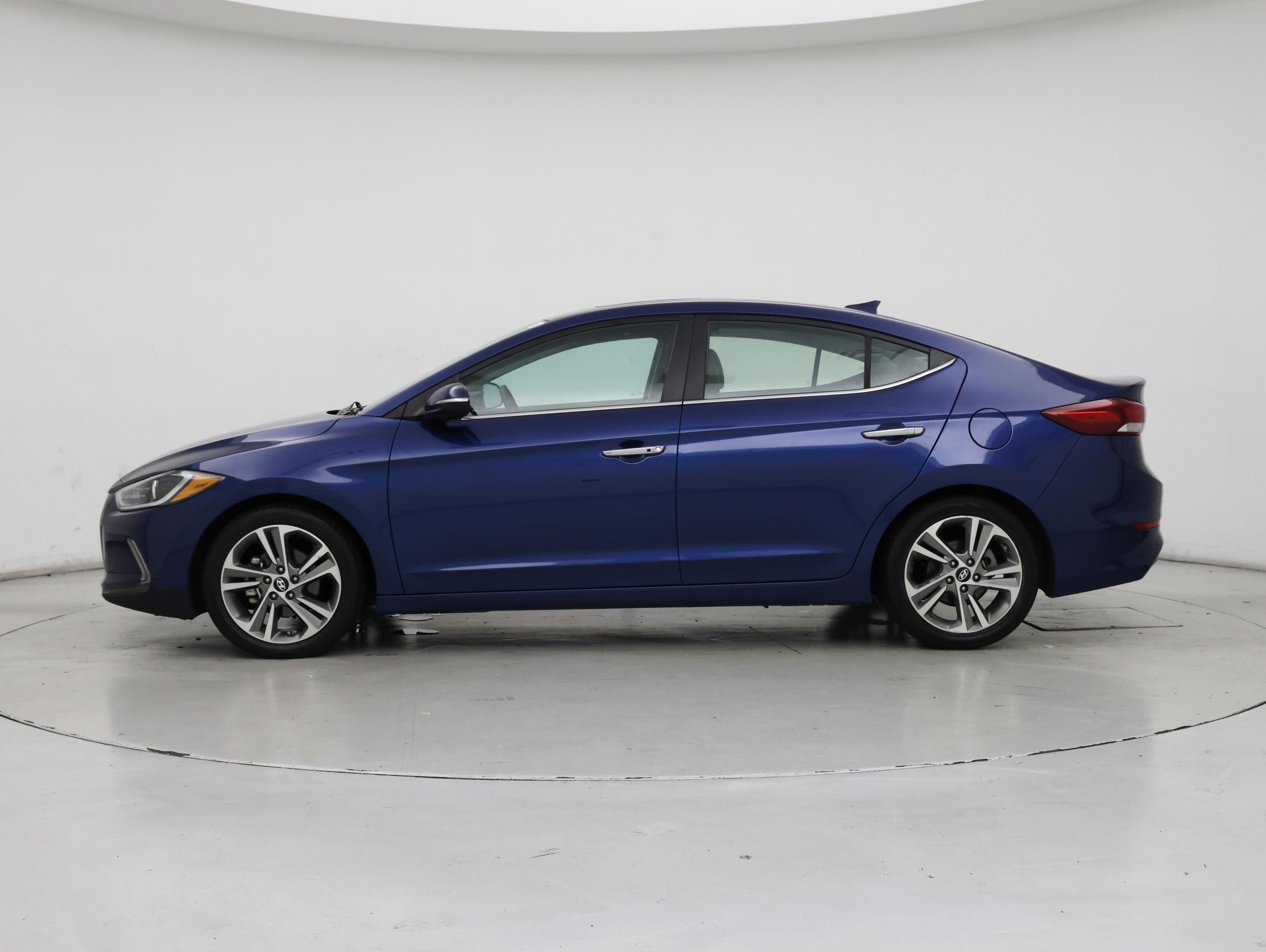 Thumbnail: 2017 Hyundai Elantra - 3