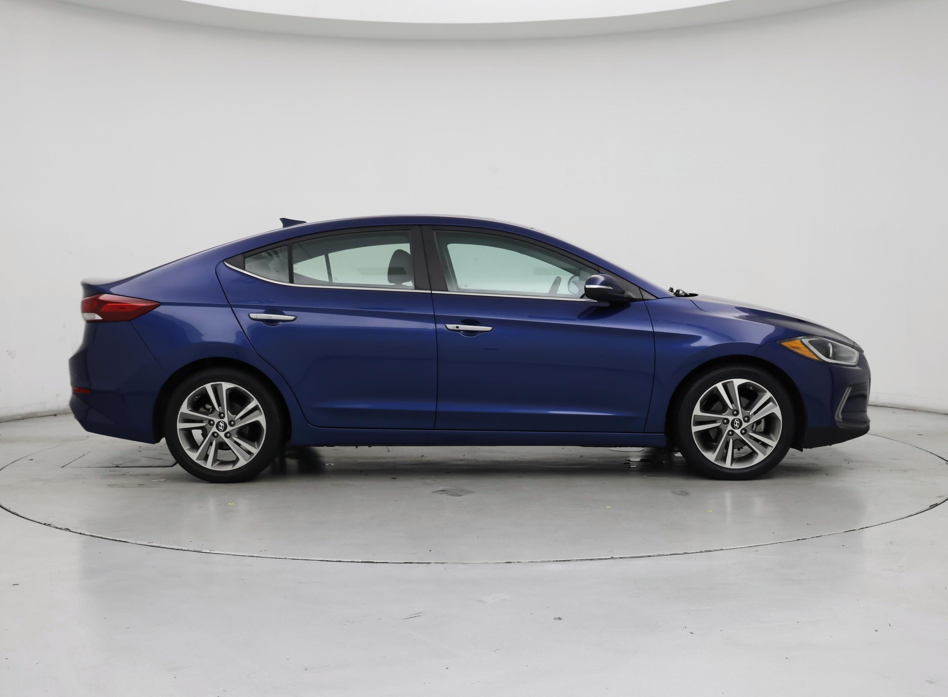 Thumbnail: 2017 Hyundai Elantra - 7