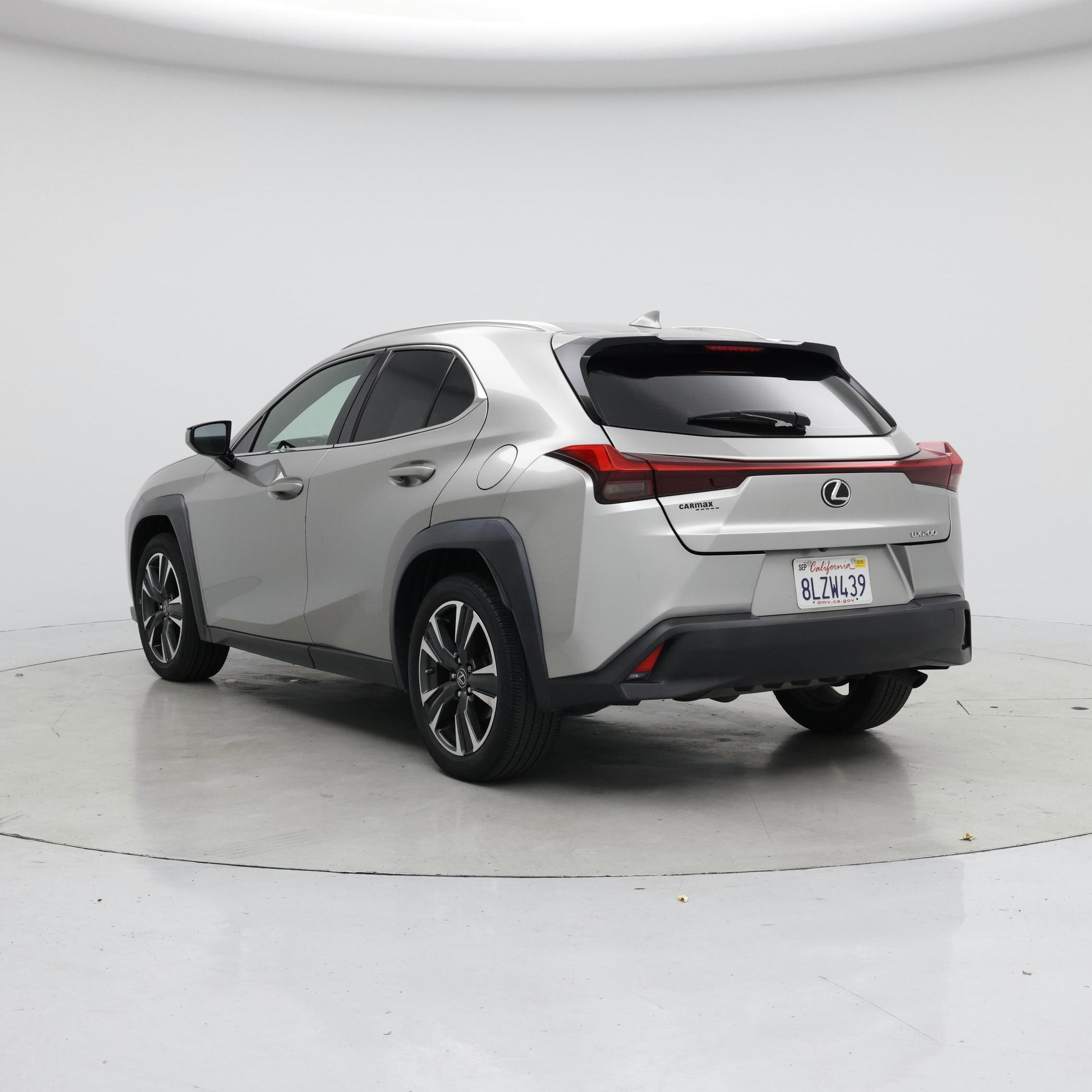 Thumbnail: 2019 Lexus UX - 2