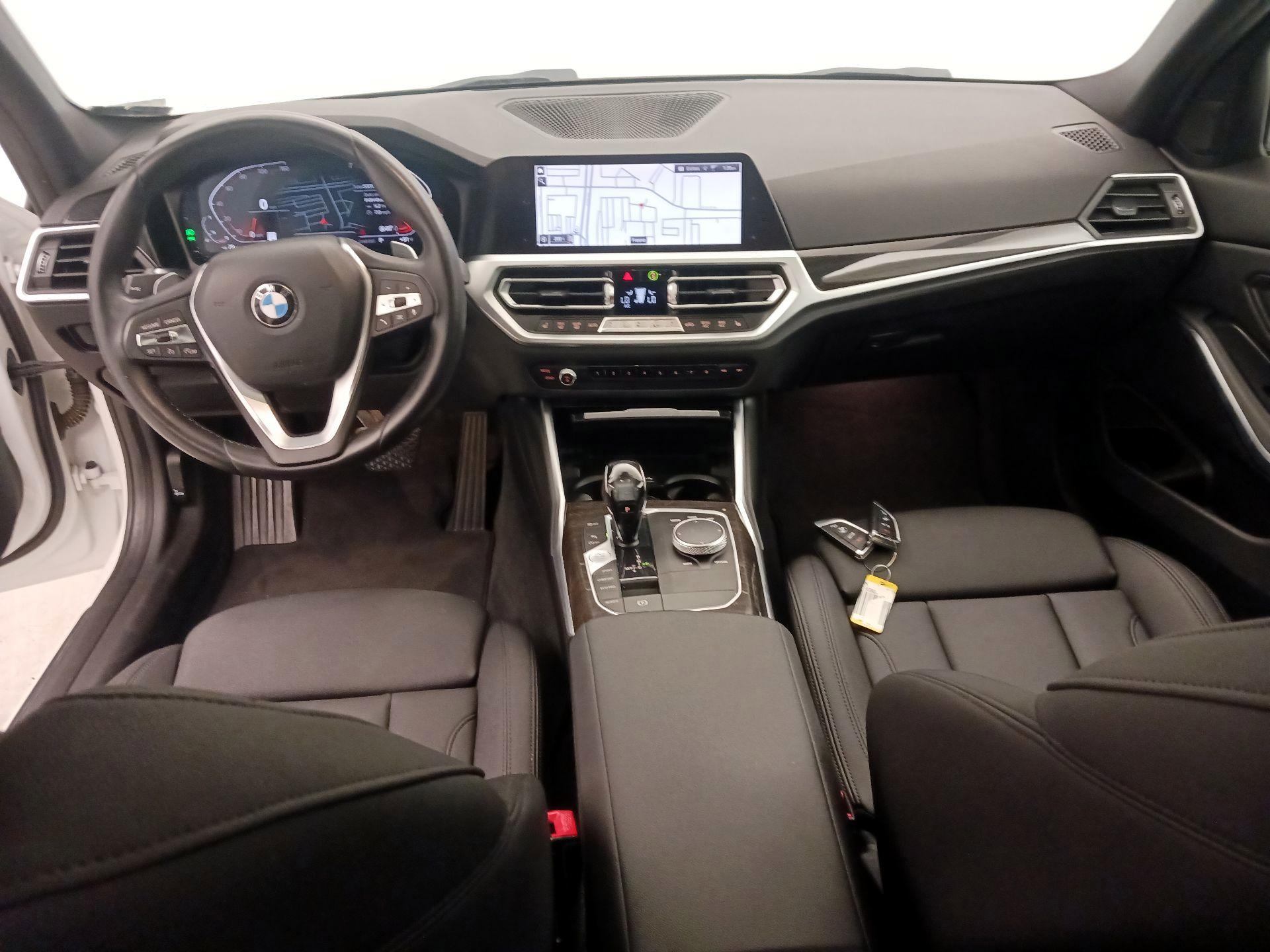 Thumbnail: 2020 BMW 3 Series - 9