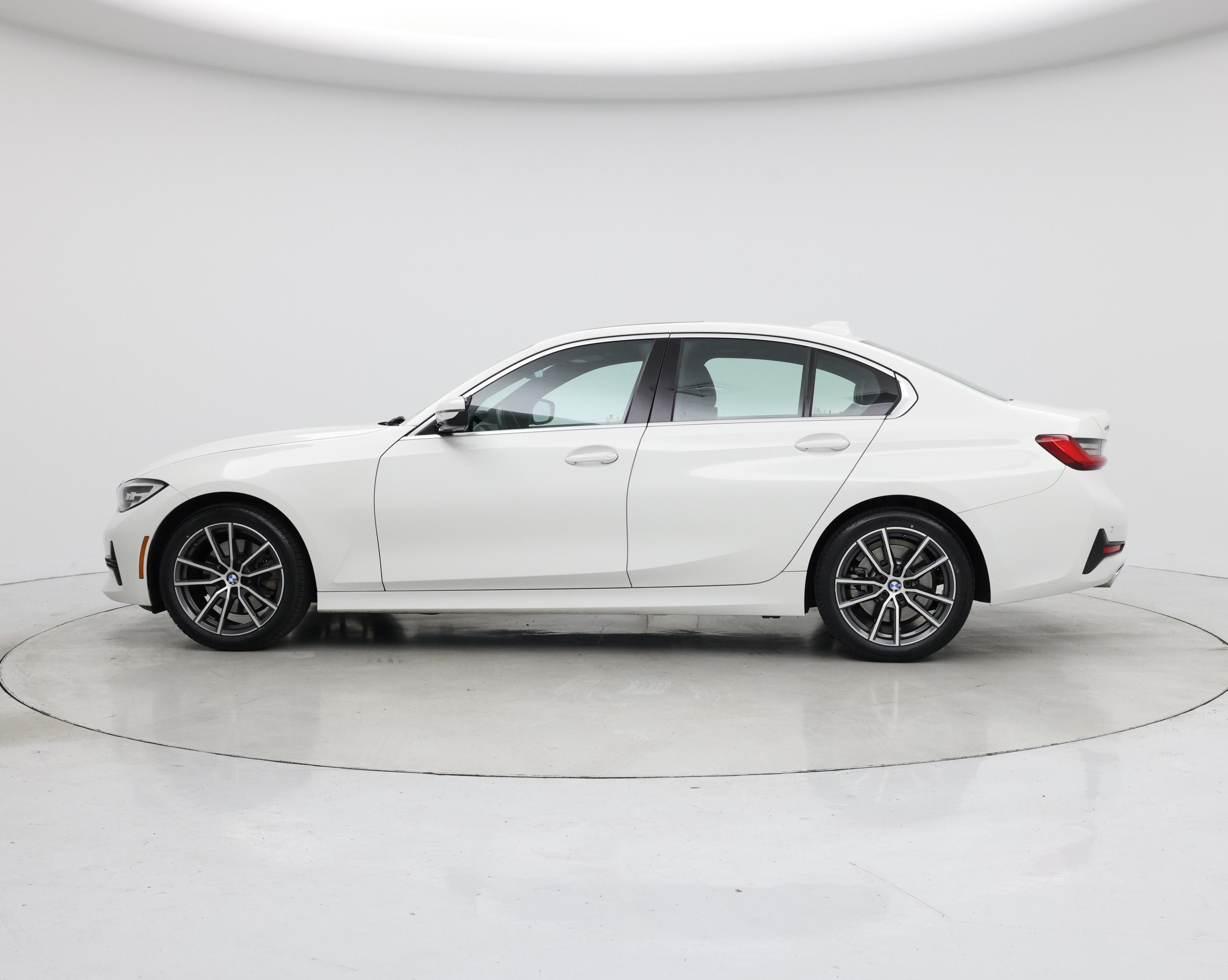 Thumbnail: 2020 BMW 3 Series - 3
