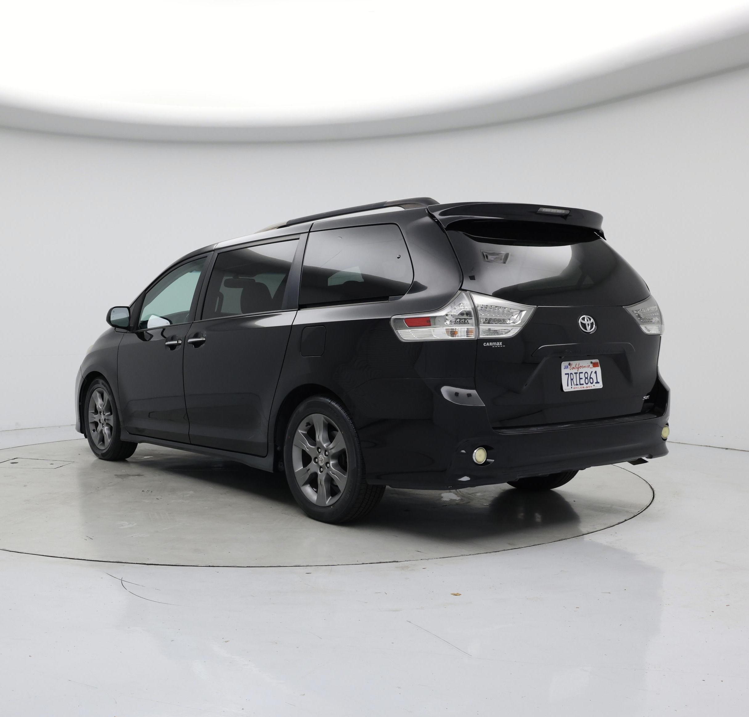 Thumbnail: 2015 Toyota Sienna - 2