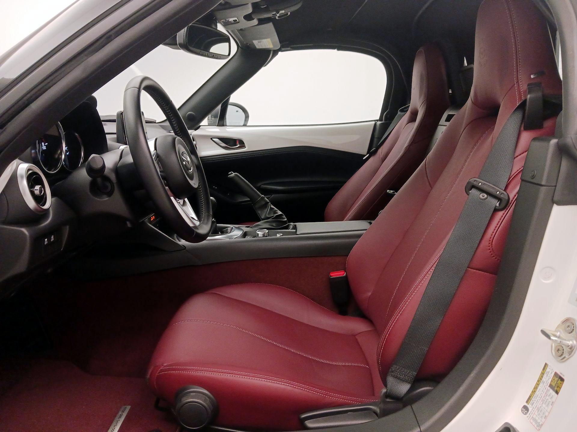 Thumbnail: 2020 Mazda MX-5 Miata - 11