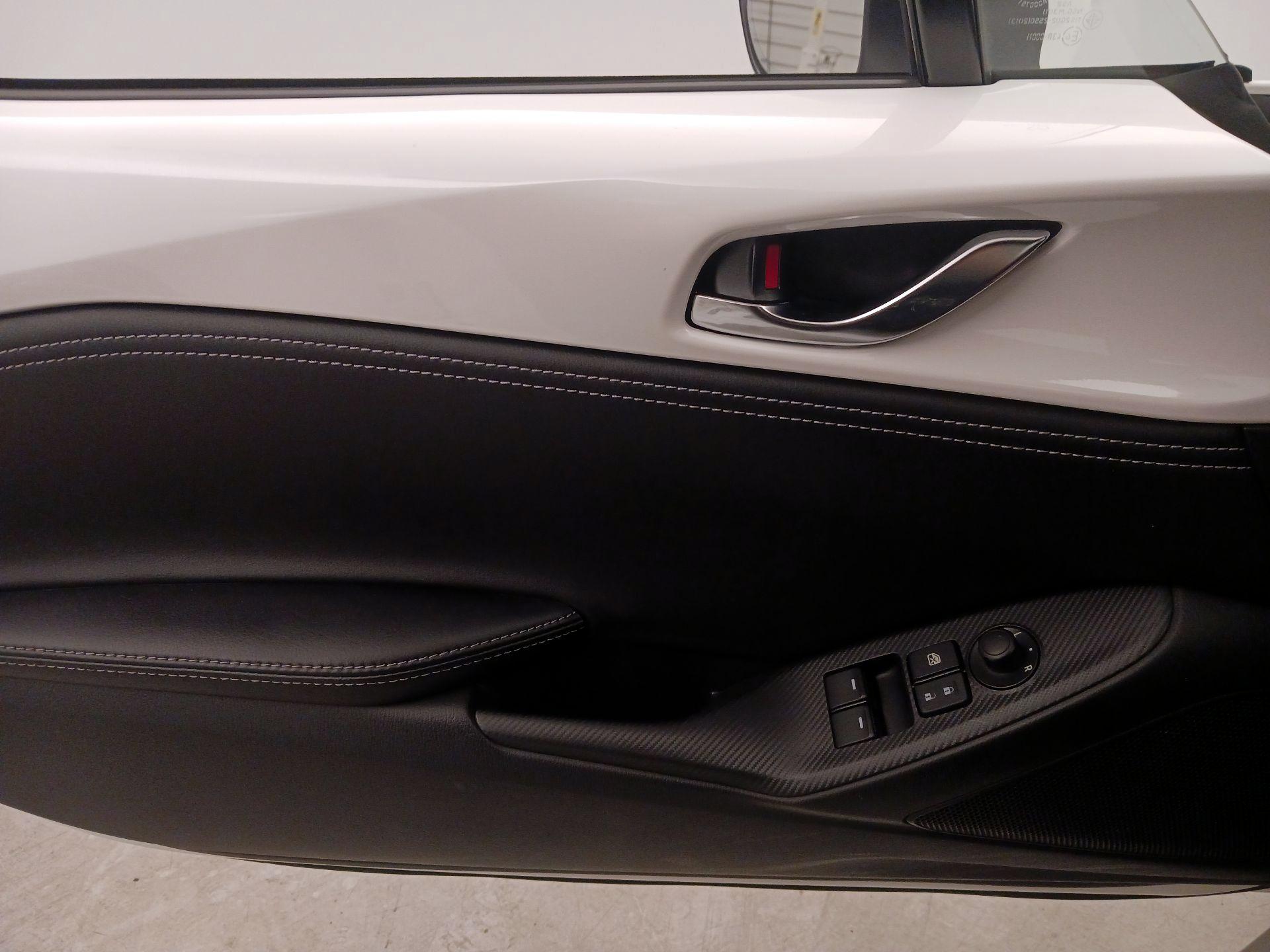 Thumbnail: 2020 Mazda MX-5 Miata - 12