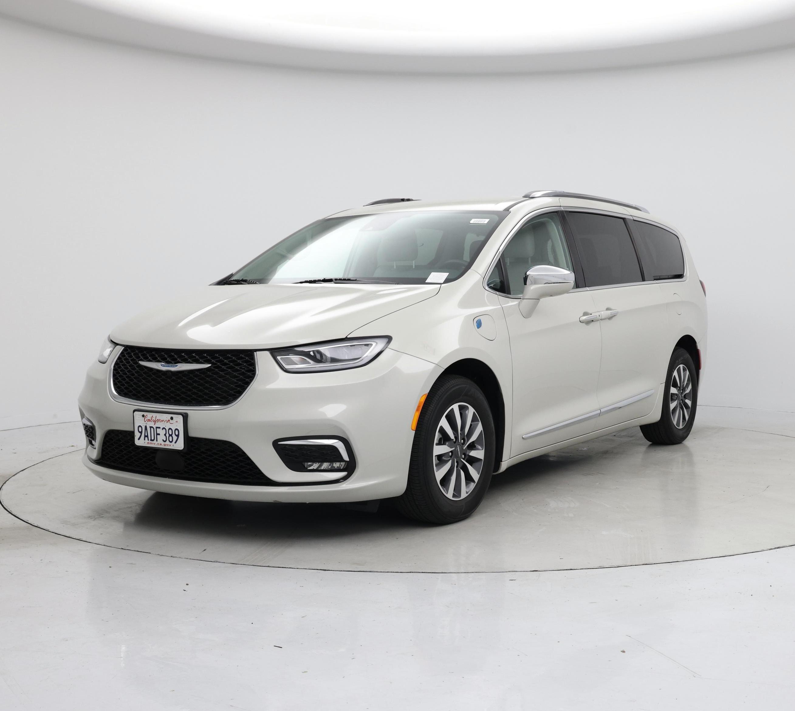 Thumbnail: 2021 Chrysler Pacifica - 4