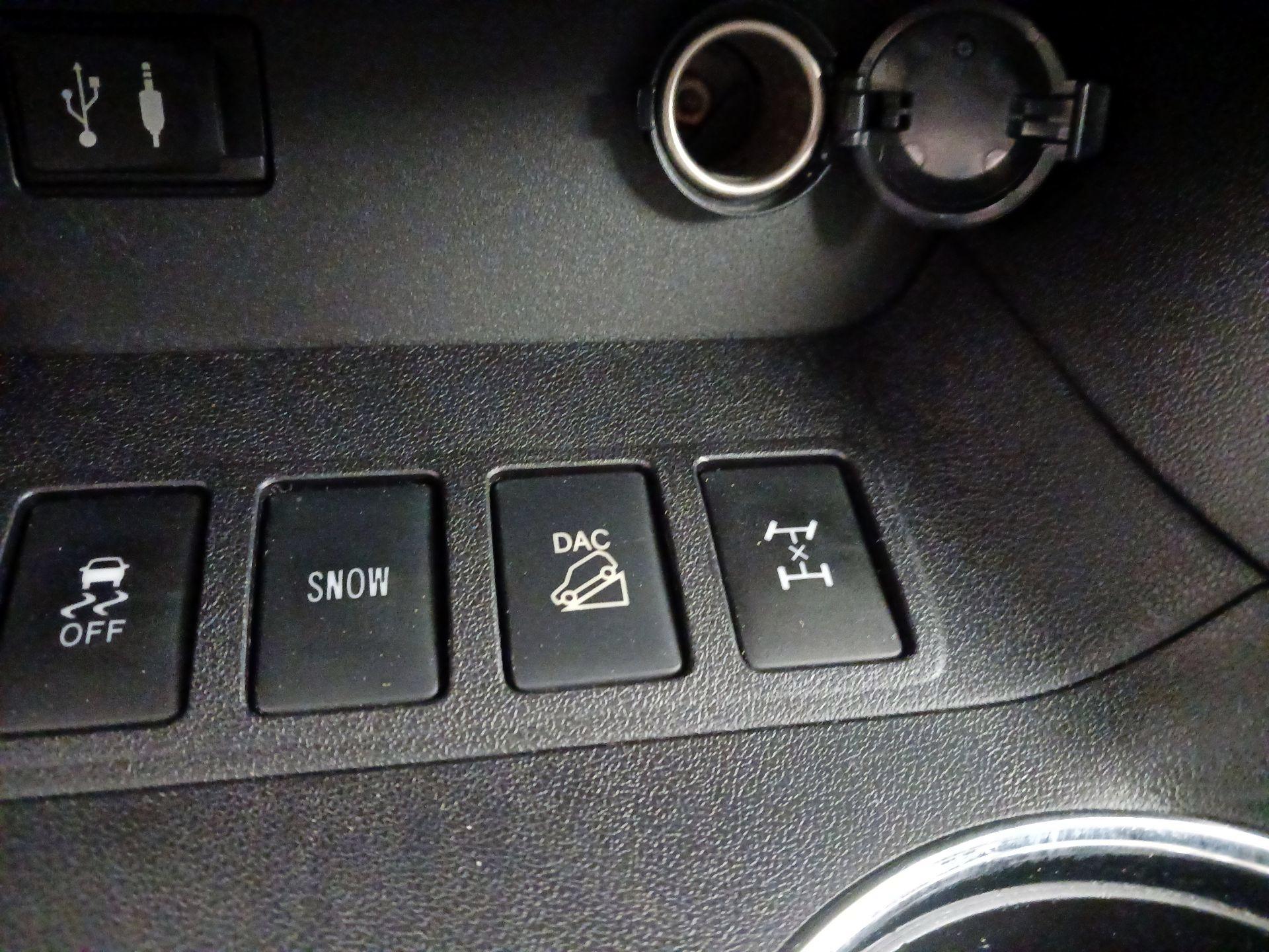 Thumbnail: 2014 Toyota Highlander - 19