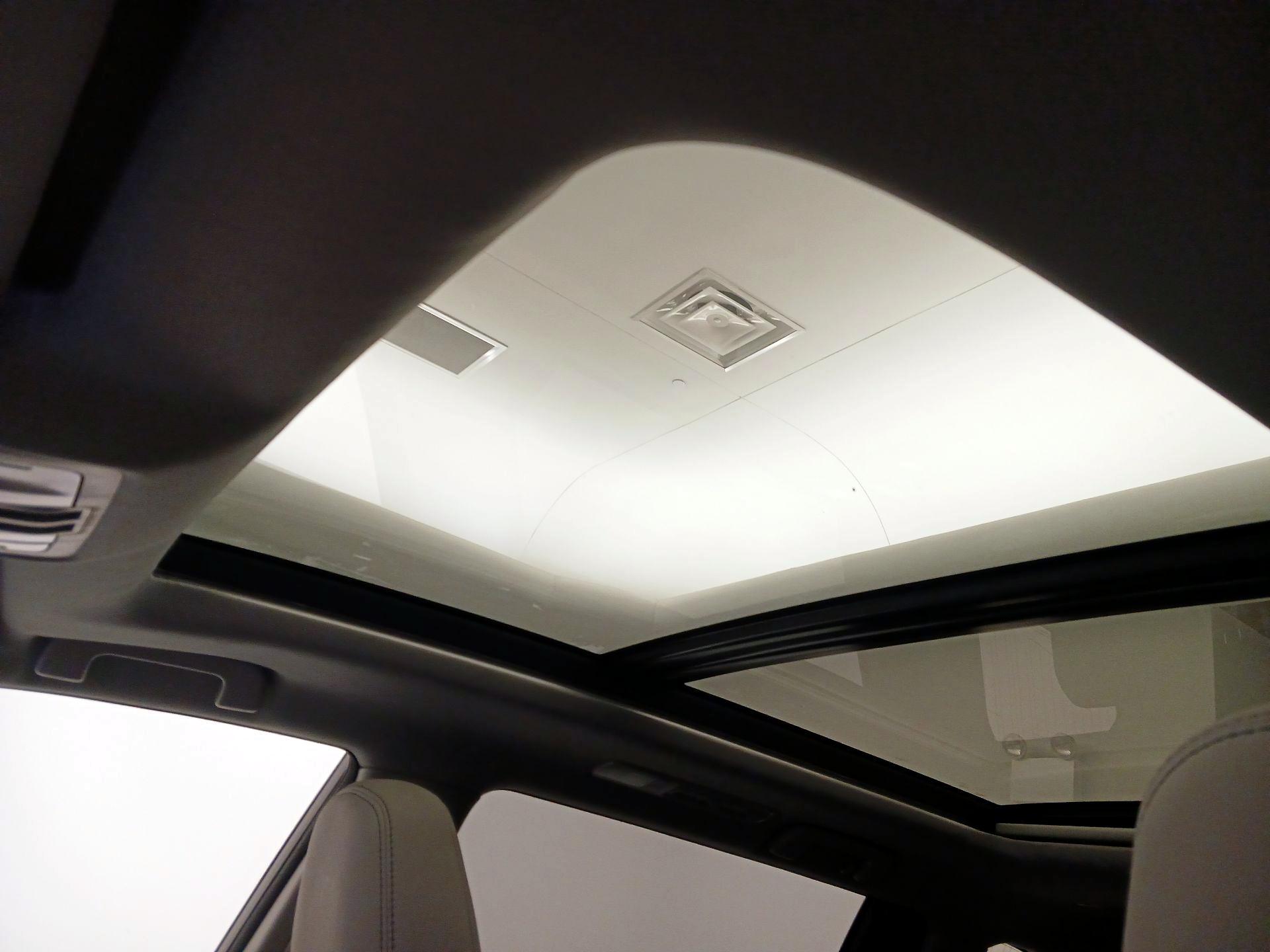 Thumbnail: 2014 Toyota Highlander - 20