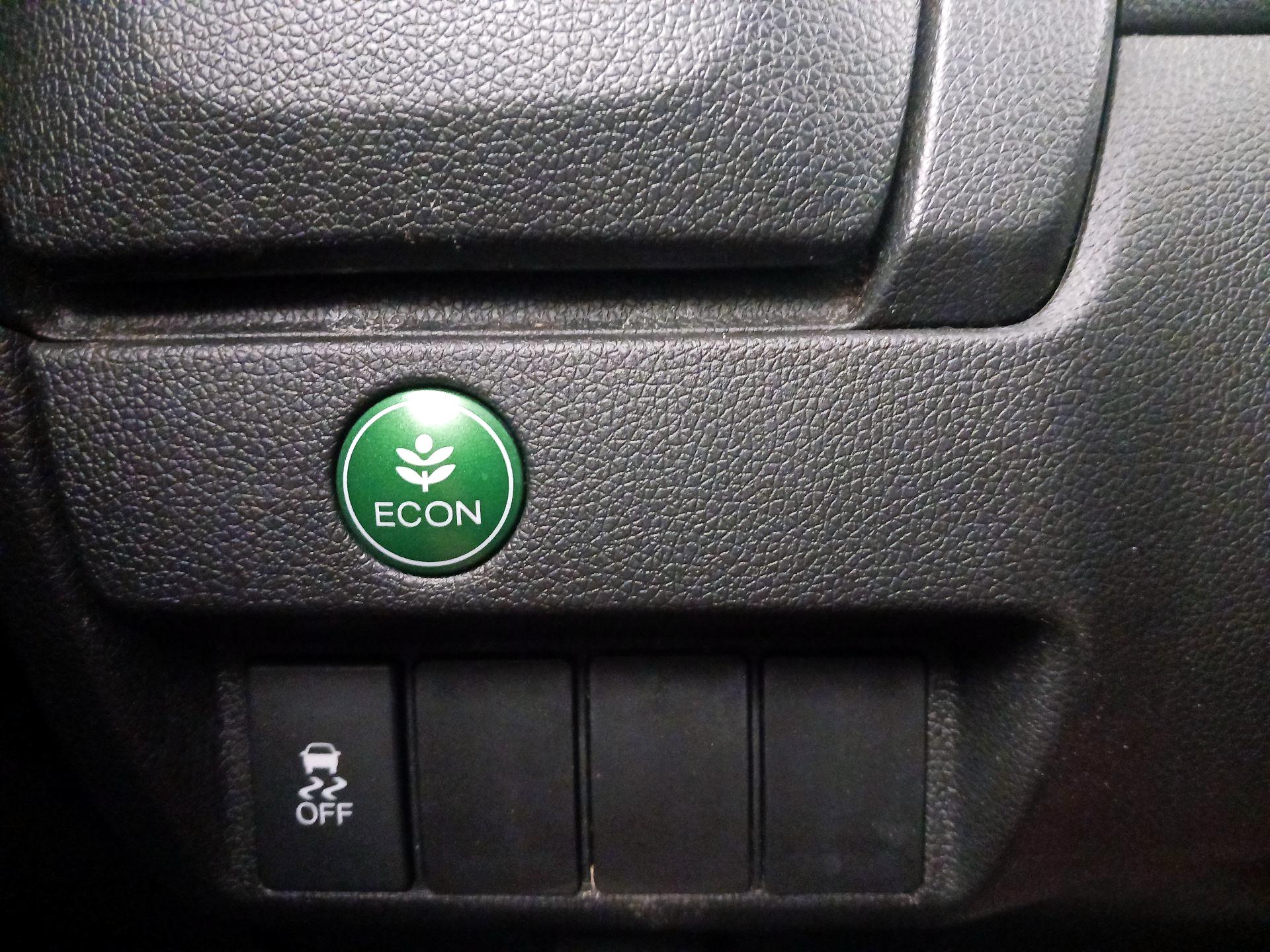 Thumbnail: 2016 Honda Fit - 13