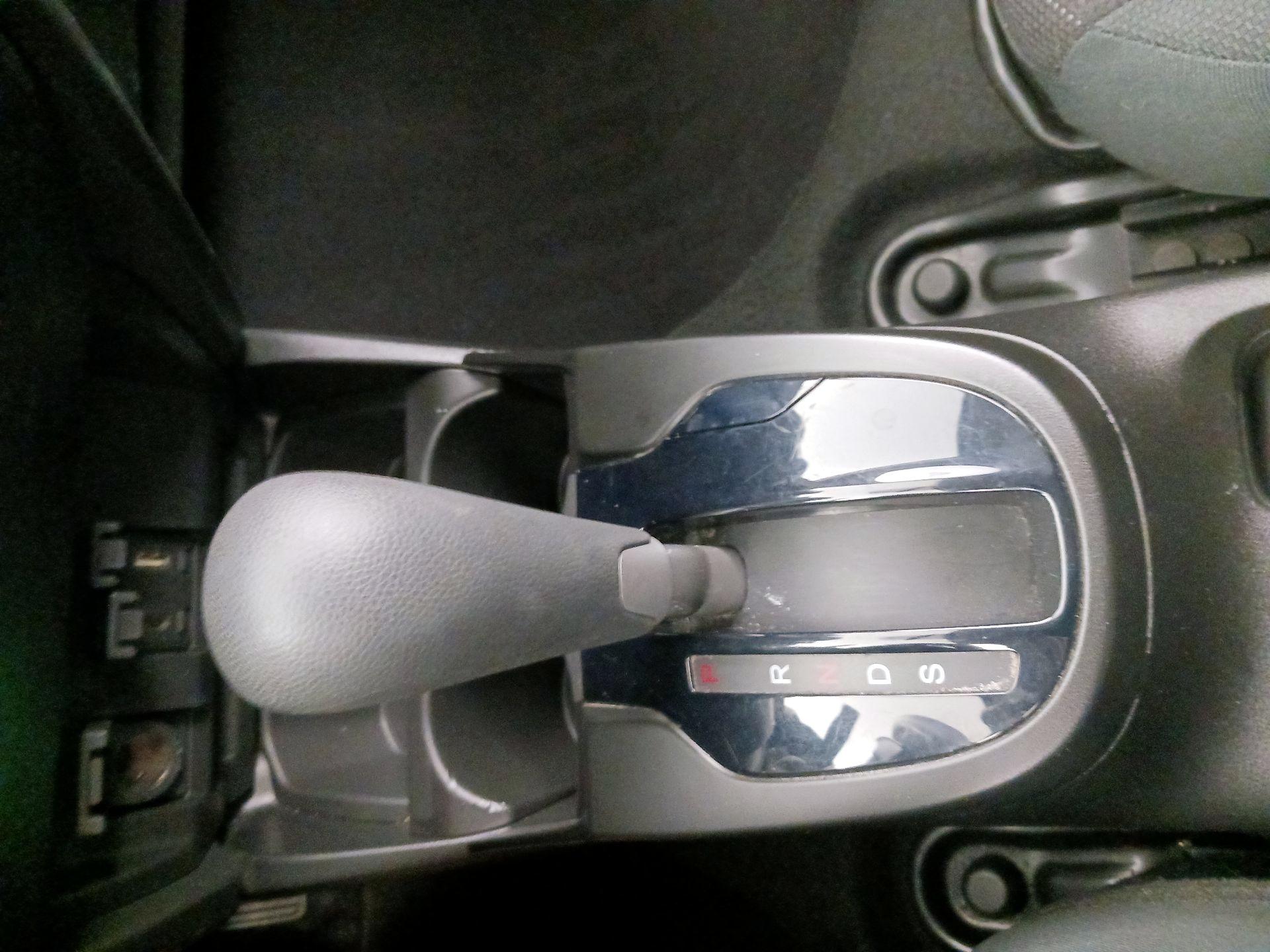 Thumbnail: 2016 Honda Fit - 17