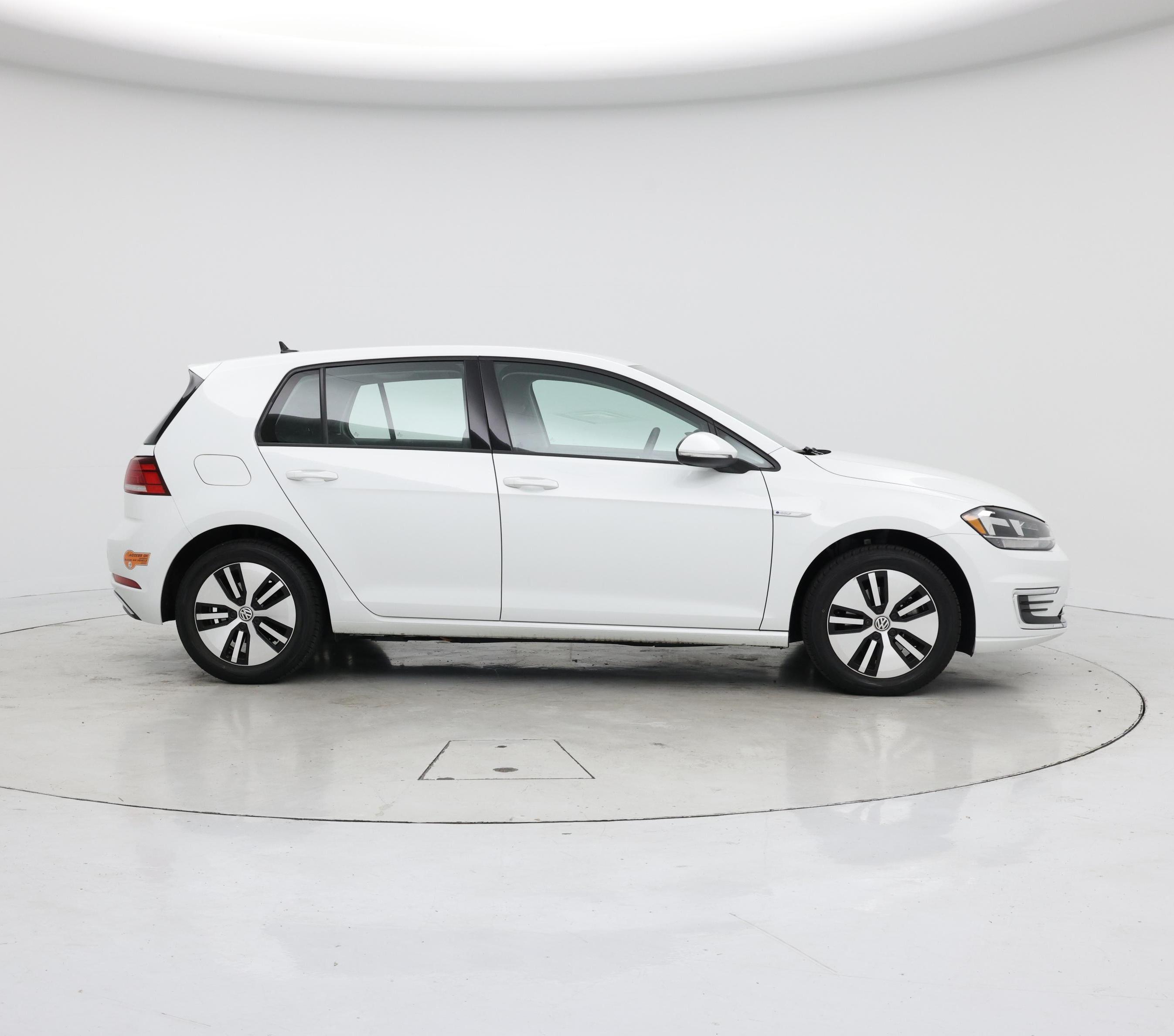 Thumbnail: 2019 Volkswagen e-Golf - 7