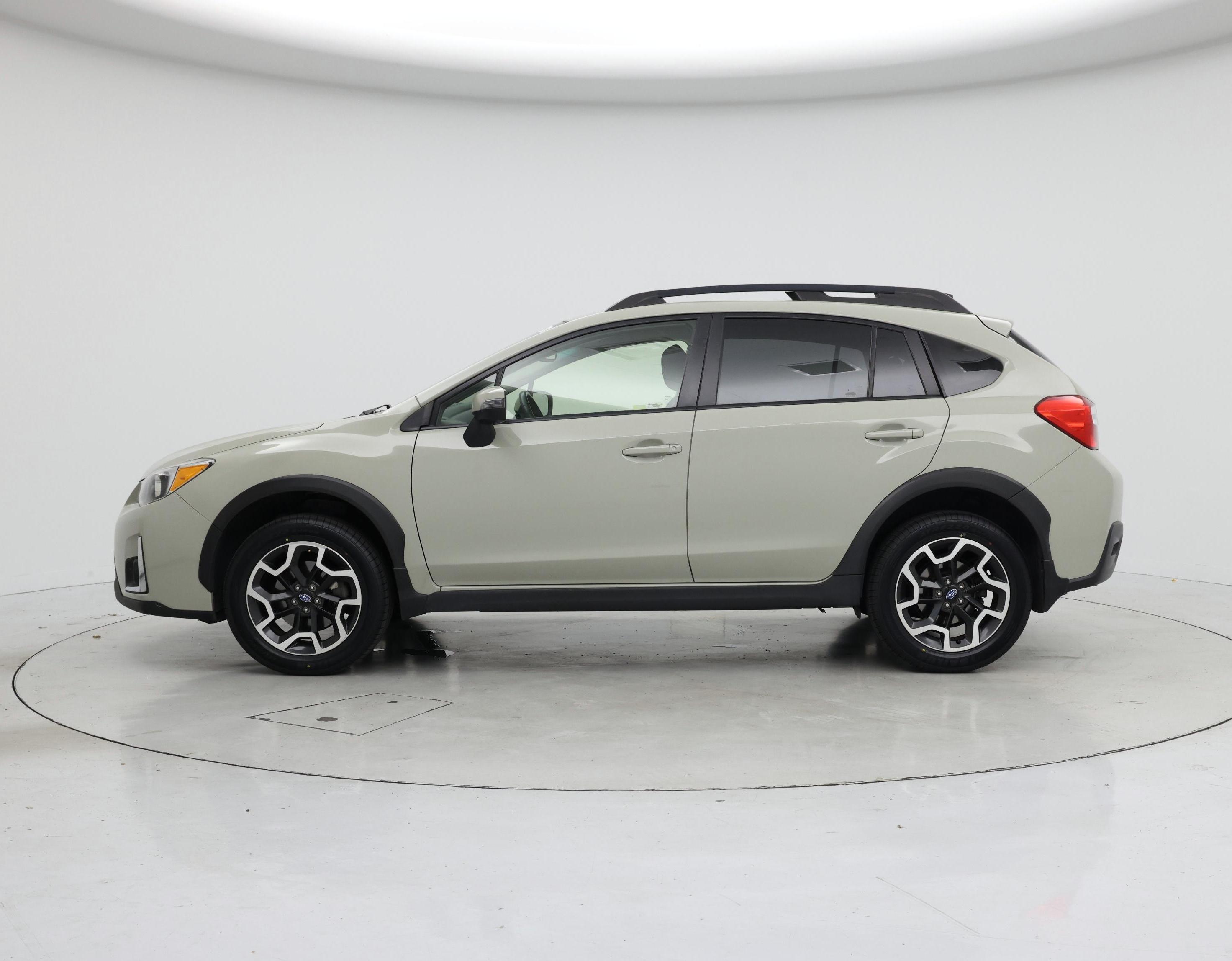 Thumbnail: 2016 Subaru XV Crosstrek - 3