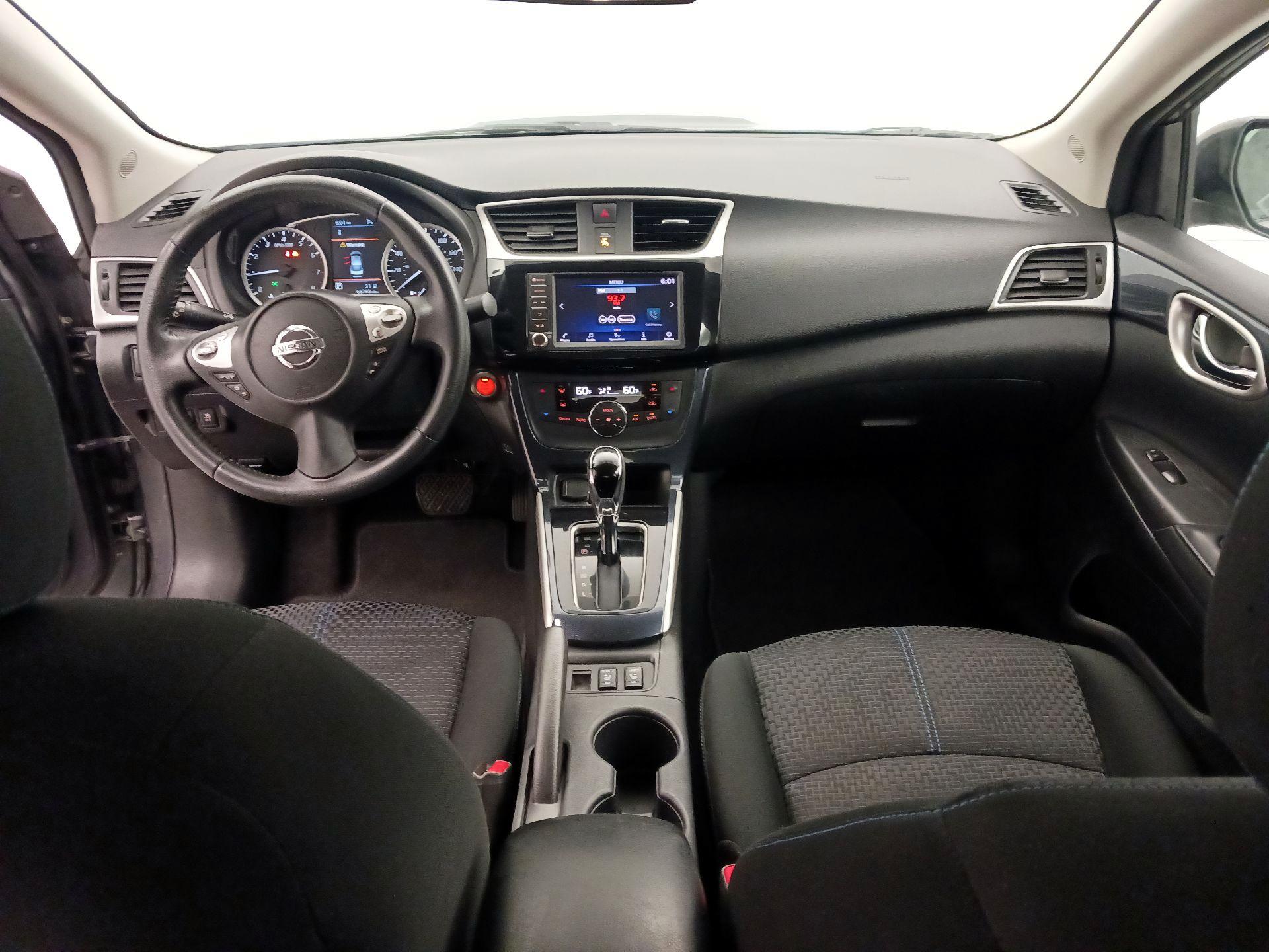 Thumbnail: 2019 Nissan Sentra - 9