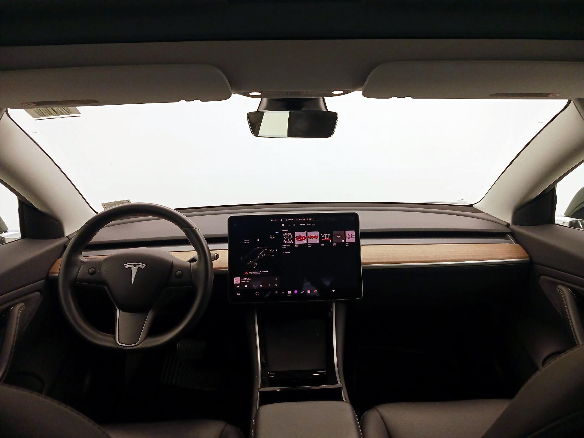 Thumbnail: 2019 Tesla Model 3 - 9