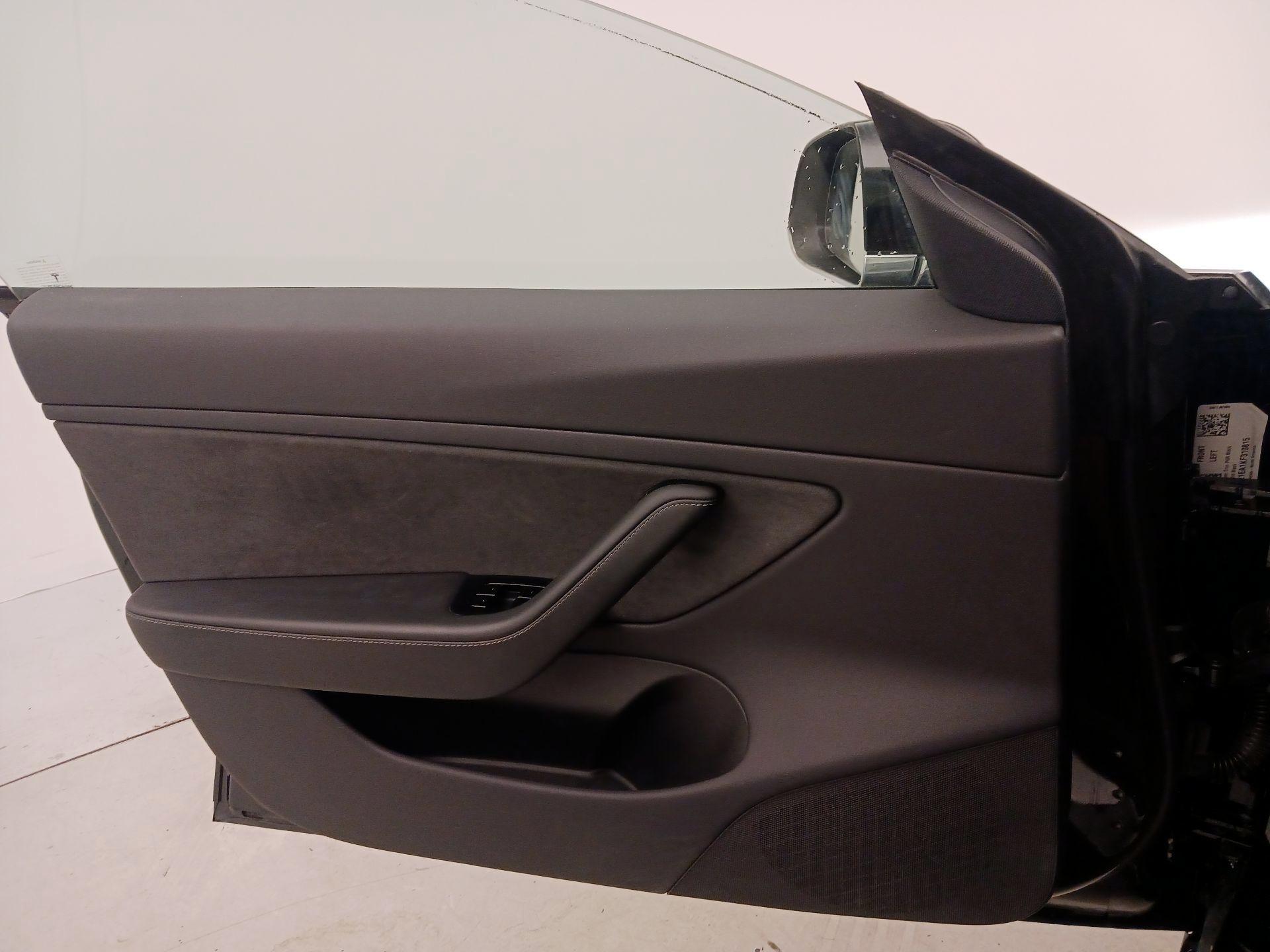 Thumbnail: 2019 Tesla Model 3 - 12