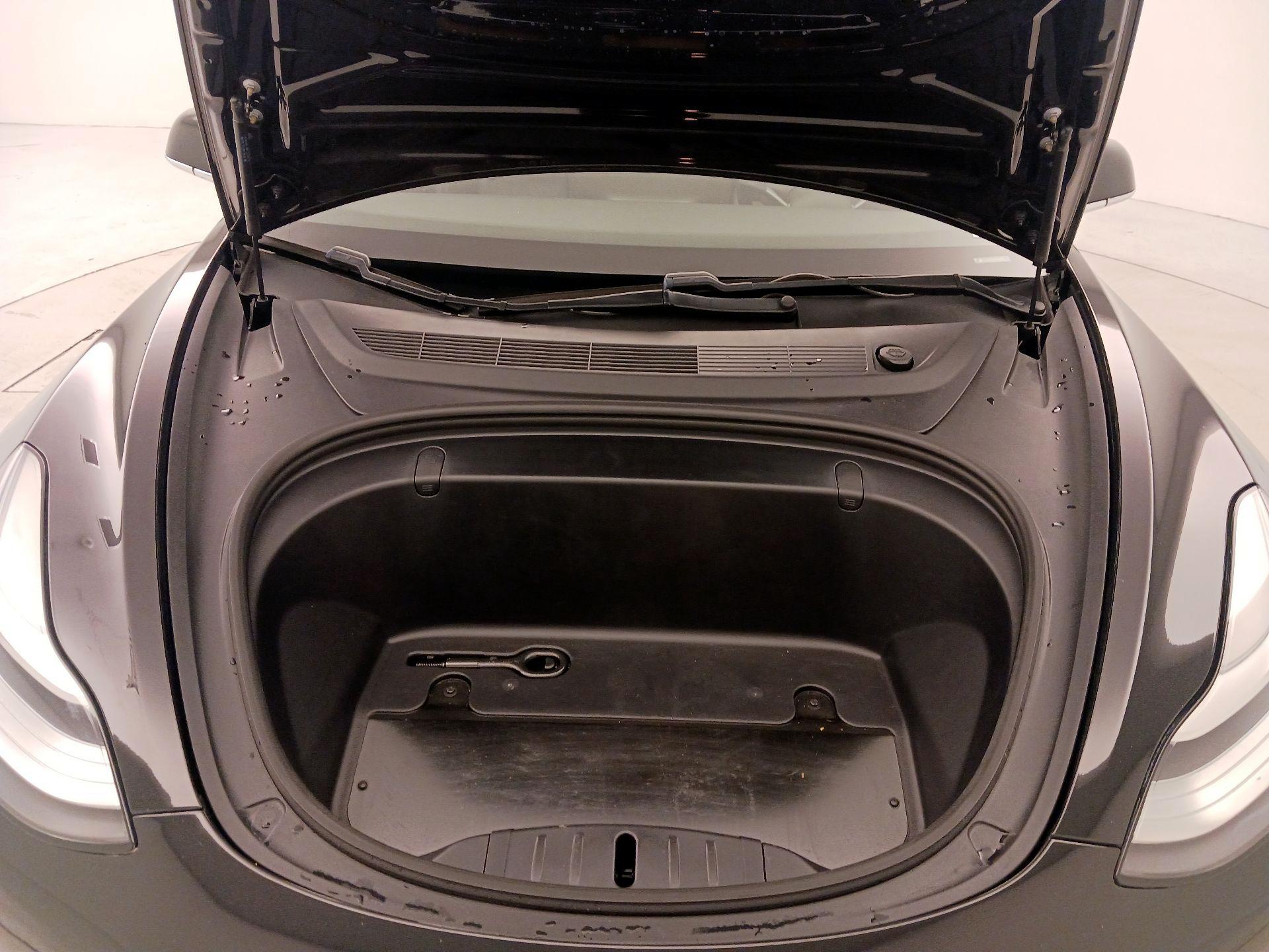 Thumbnail: 2019 Tesla Model 3 - 20