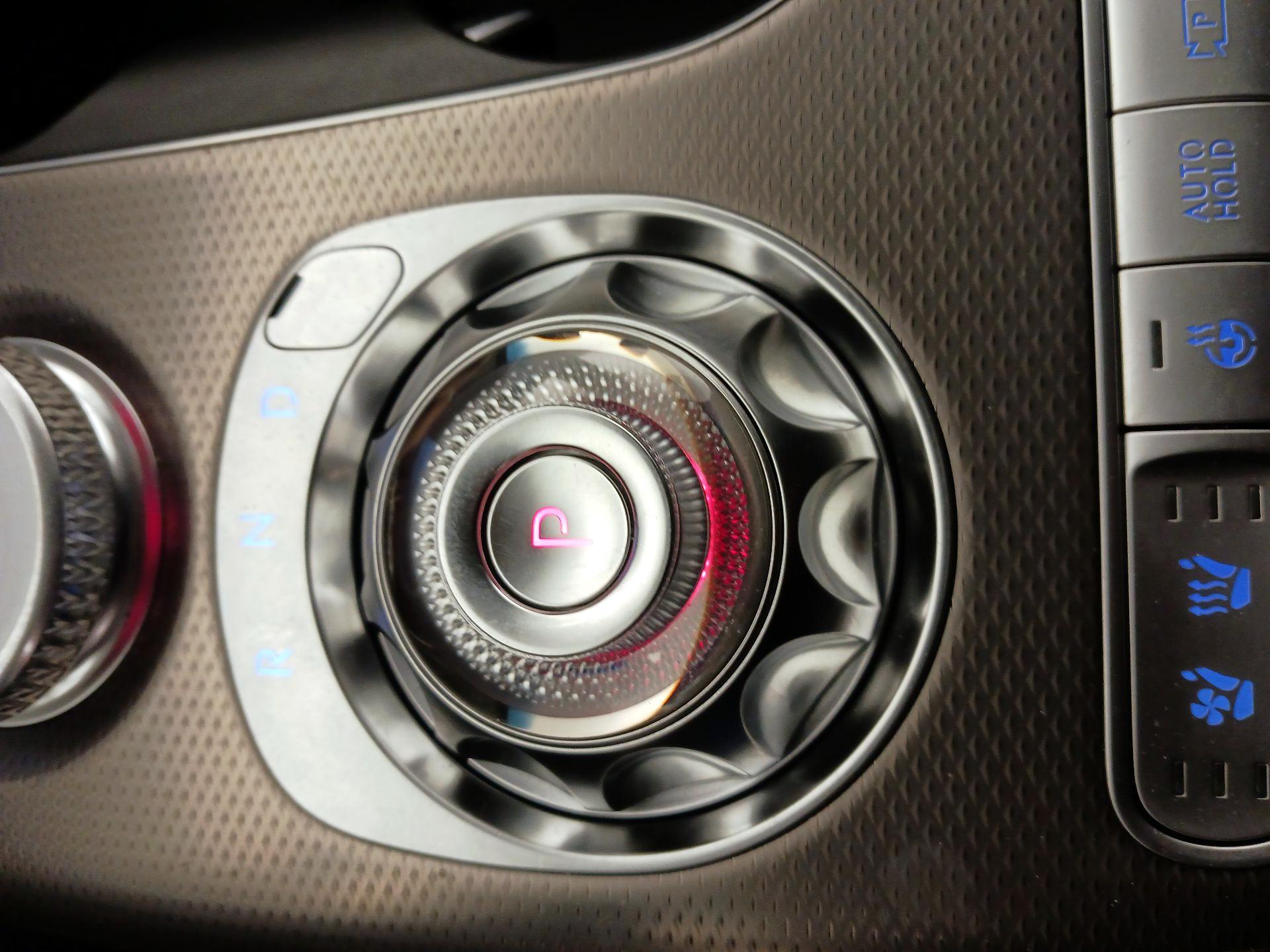 Thumbnail: 2023 Genesis GV60 - 18