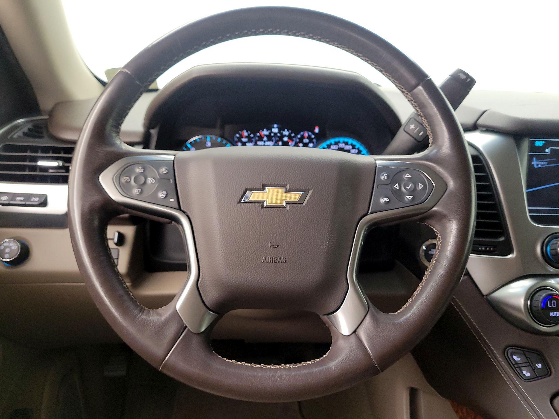 Thumbnail: 2018 Chevrolet Suburban - 10