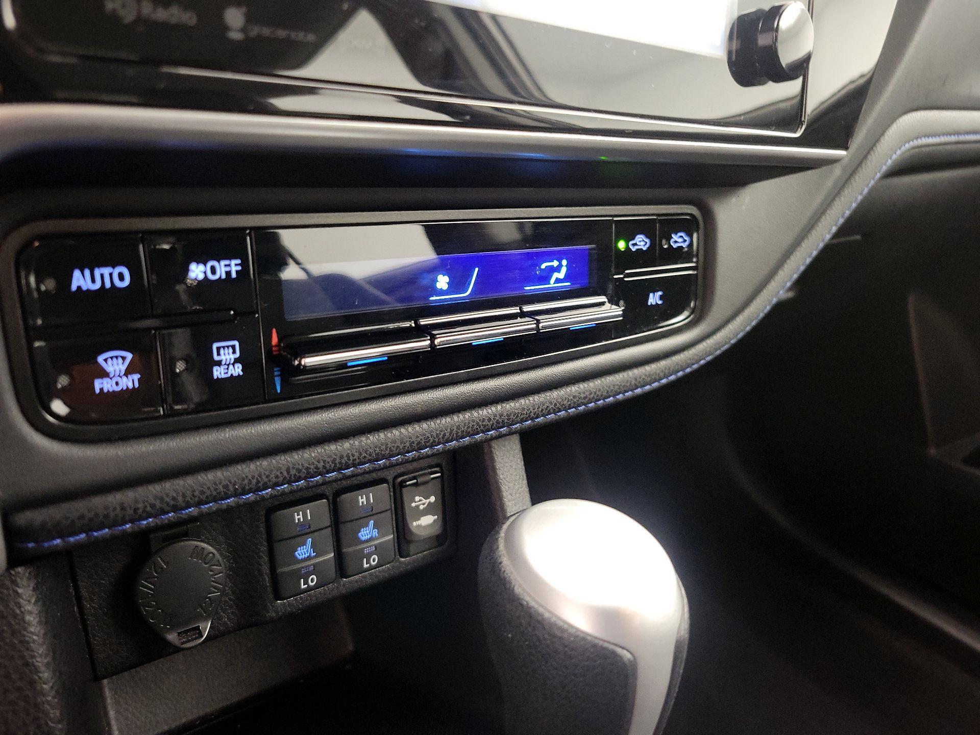 Thumbnail: 2019 Toyota Corolla - 16
