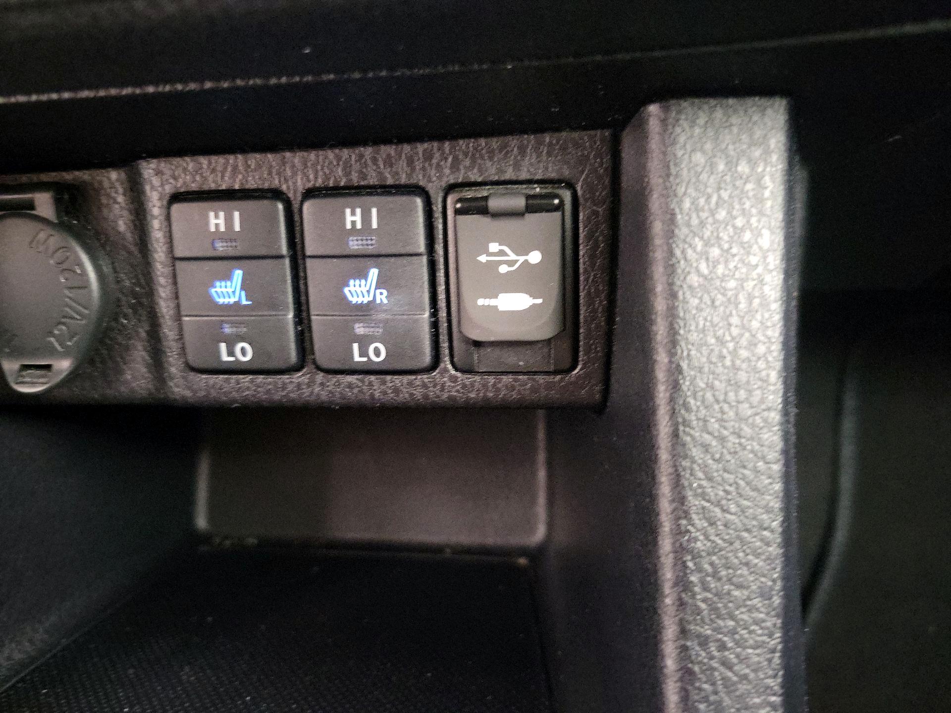 Thumbnail: 2019 Toyota Corolla - 17