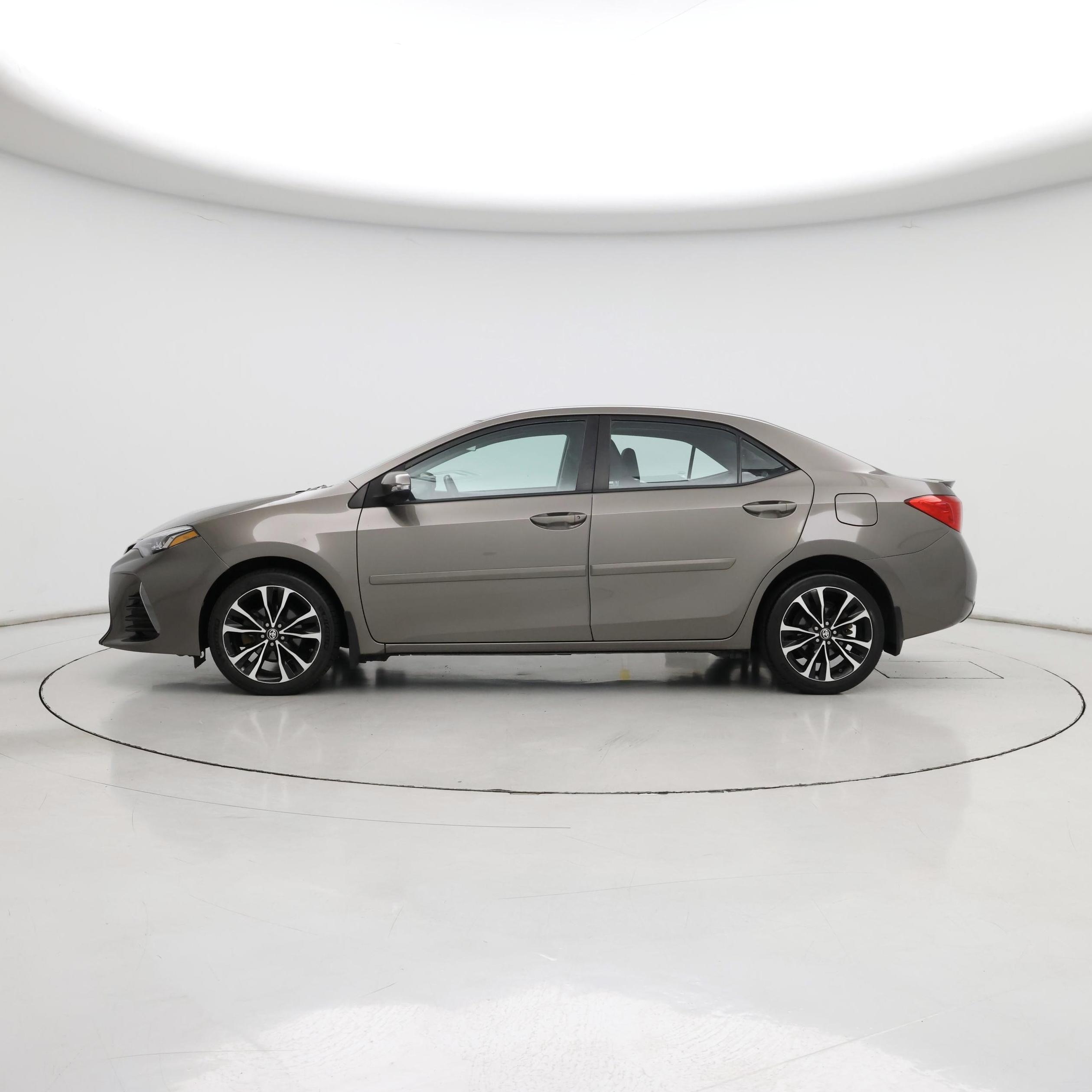 Thumbnail: 2019 Toyota Corolla - 3