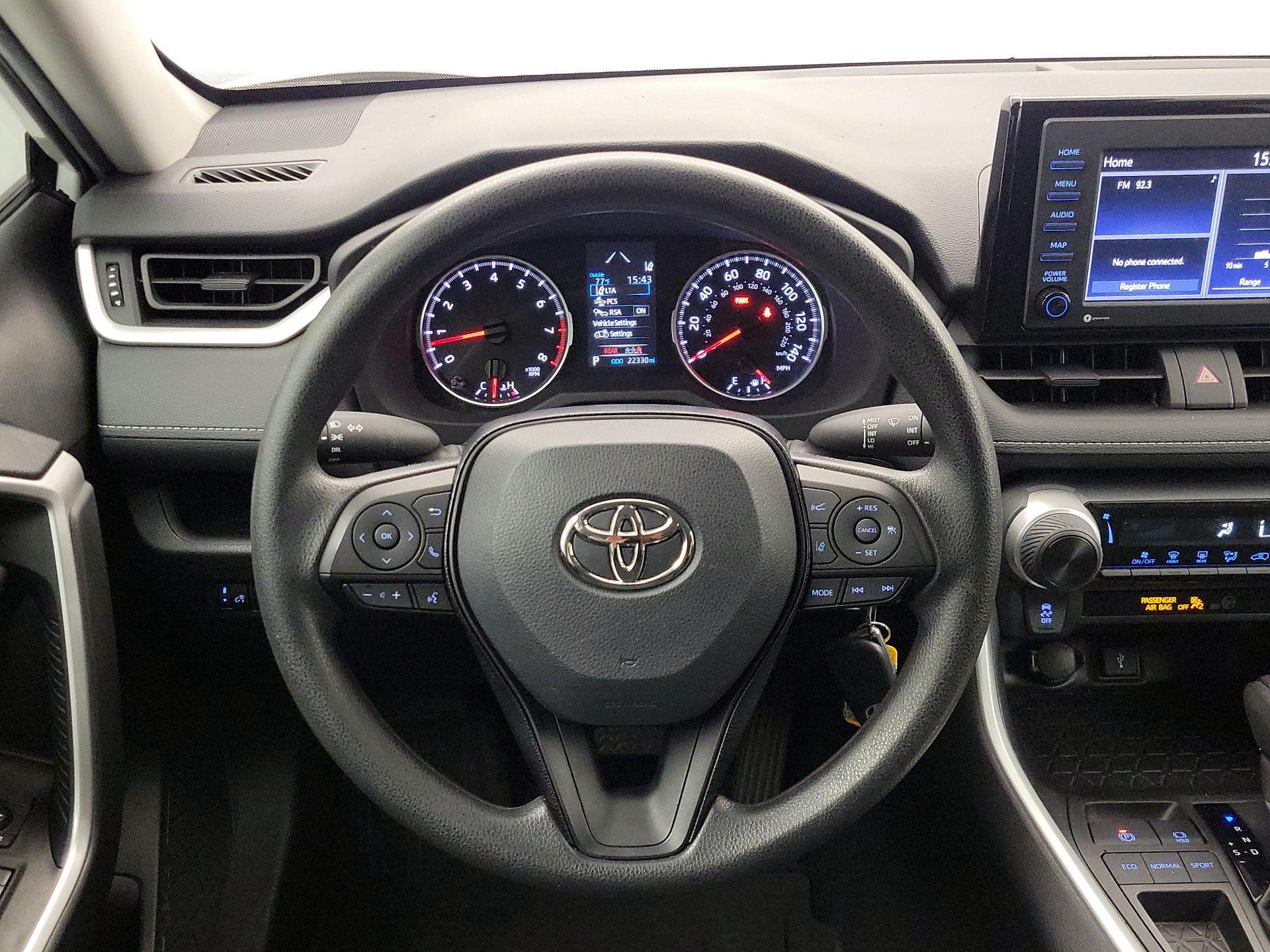 Thumbnail: 2022 Toyota RAV4 - 10