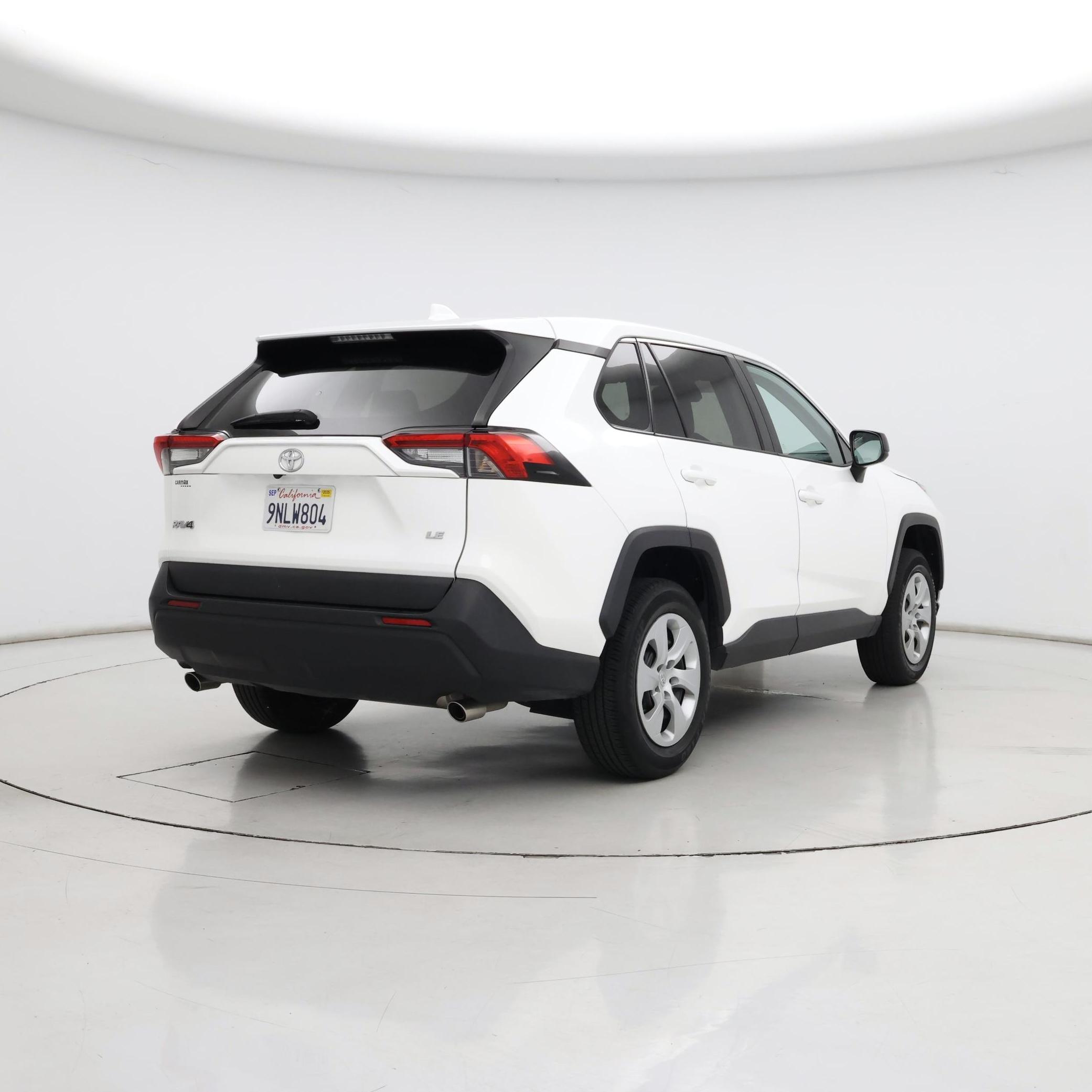 Thumbnail: 2022 Toyota RAV4 - 8