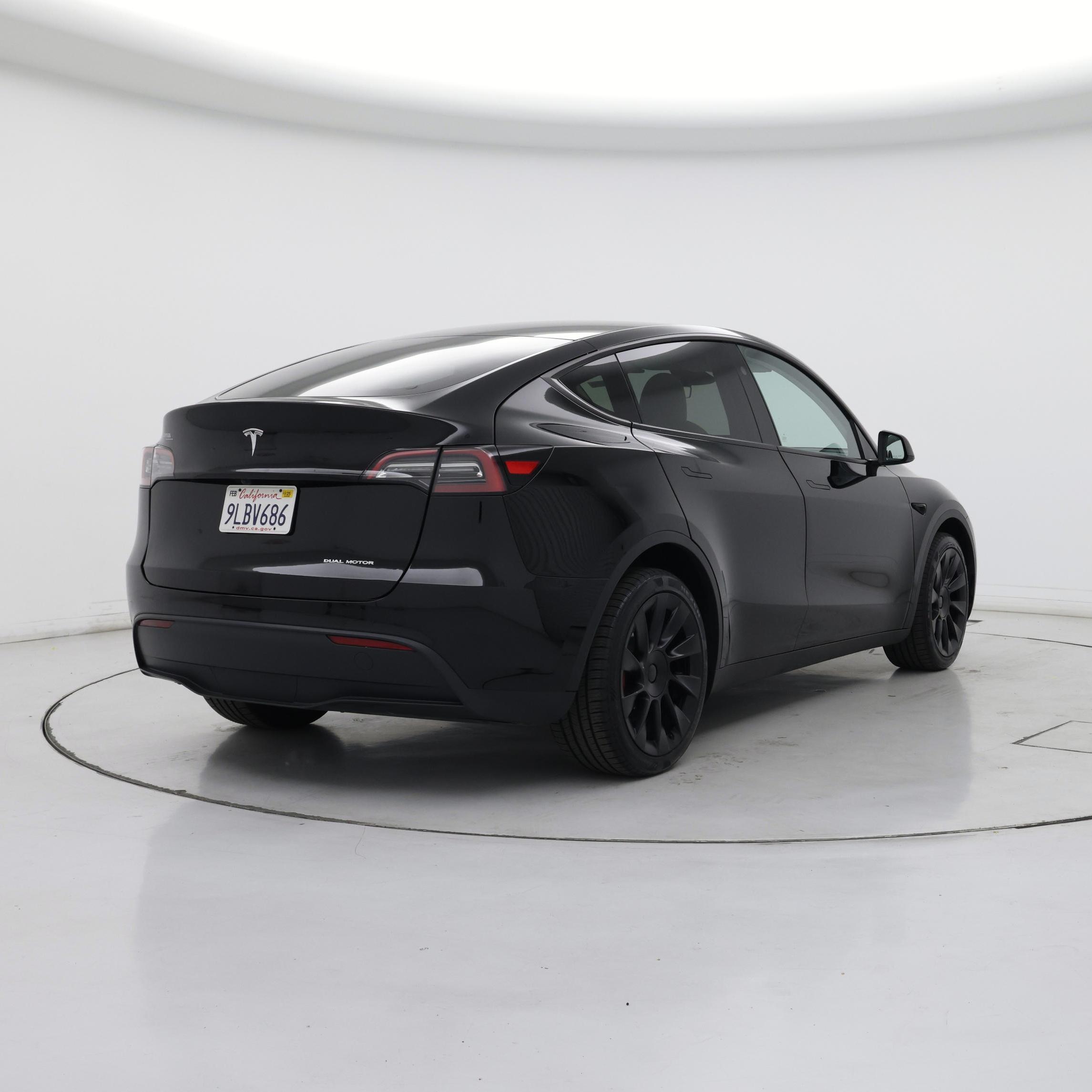 Thumbnail: 2024 Tesla Model Y - 8