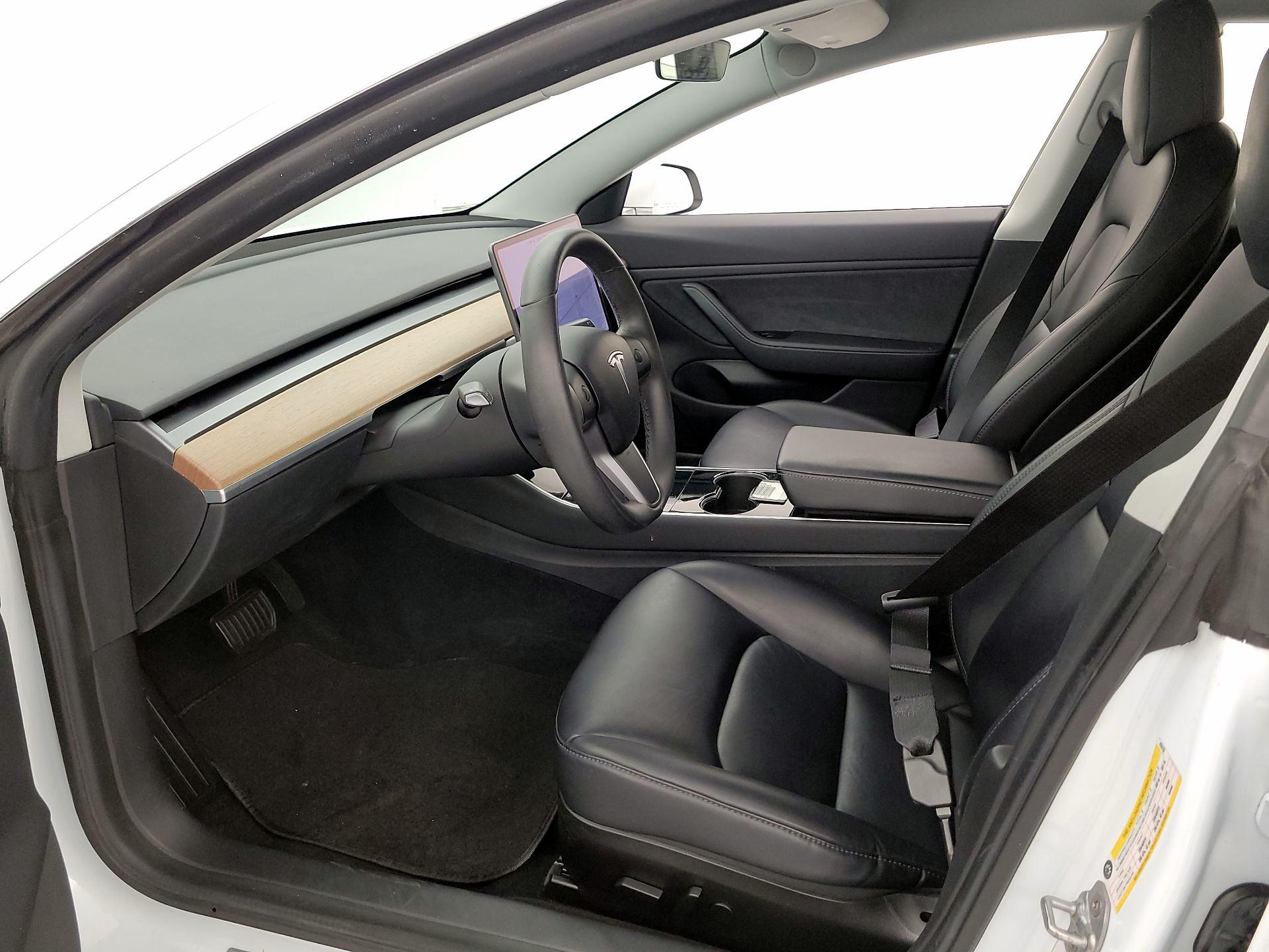 Thumbnail: 2019 Tesla Model 3 - 11