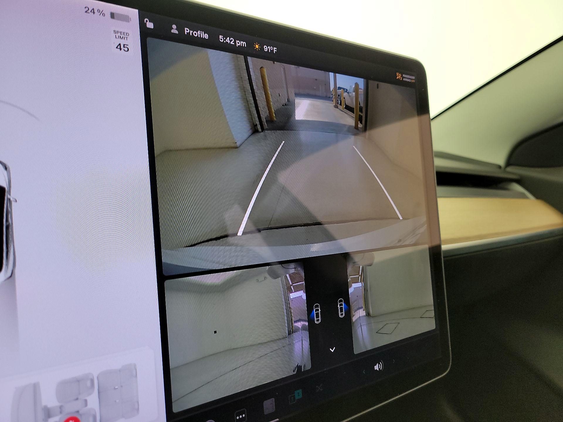 Thumbnail: 2019 Tesla Model 3 - 14