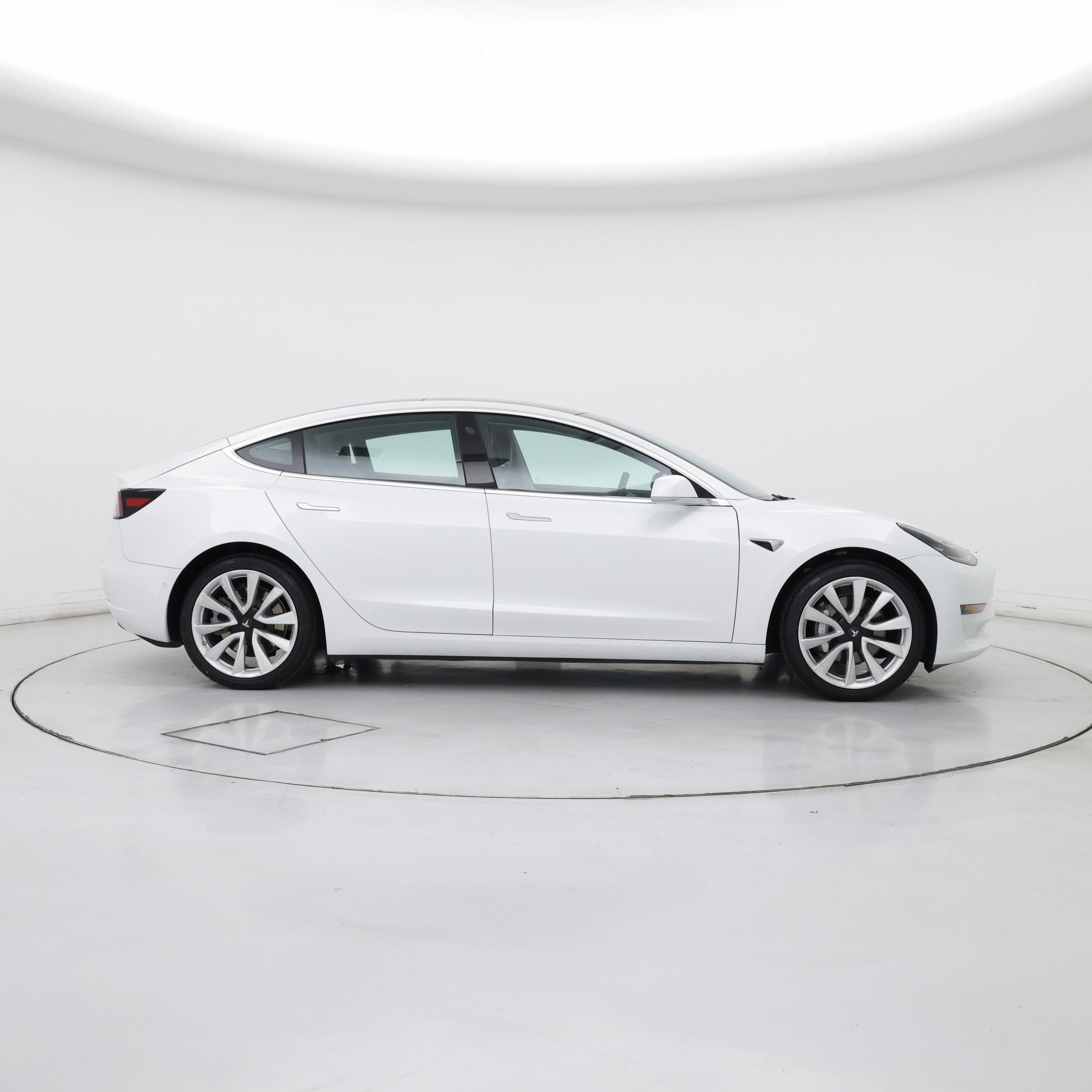 Thumbnail: 2019 Tesla Model 3 - 7