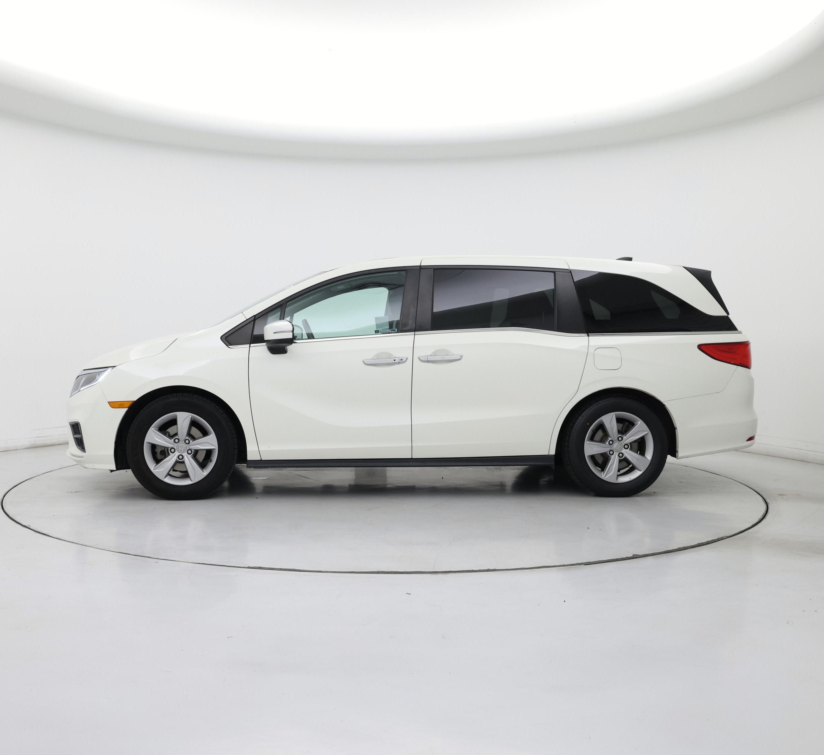 Thumbnail: 2019 Honda Odyssey - 3