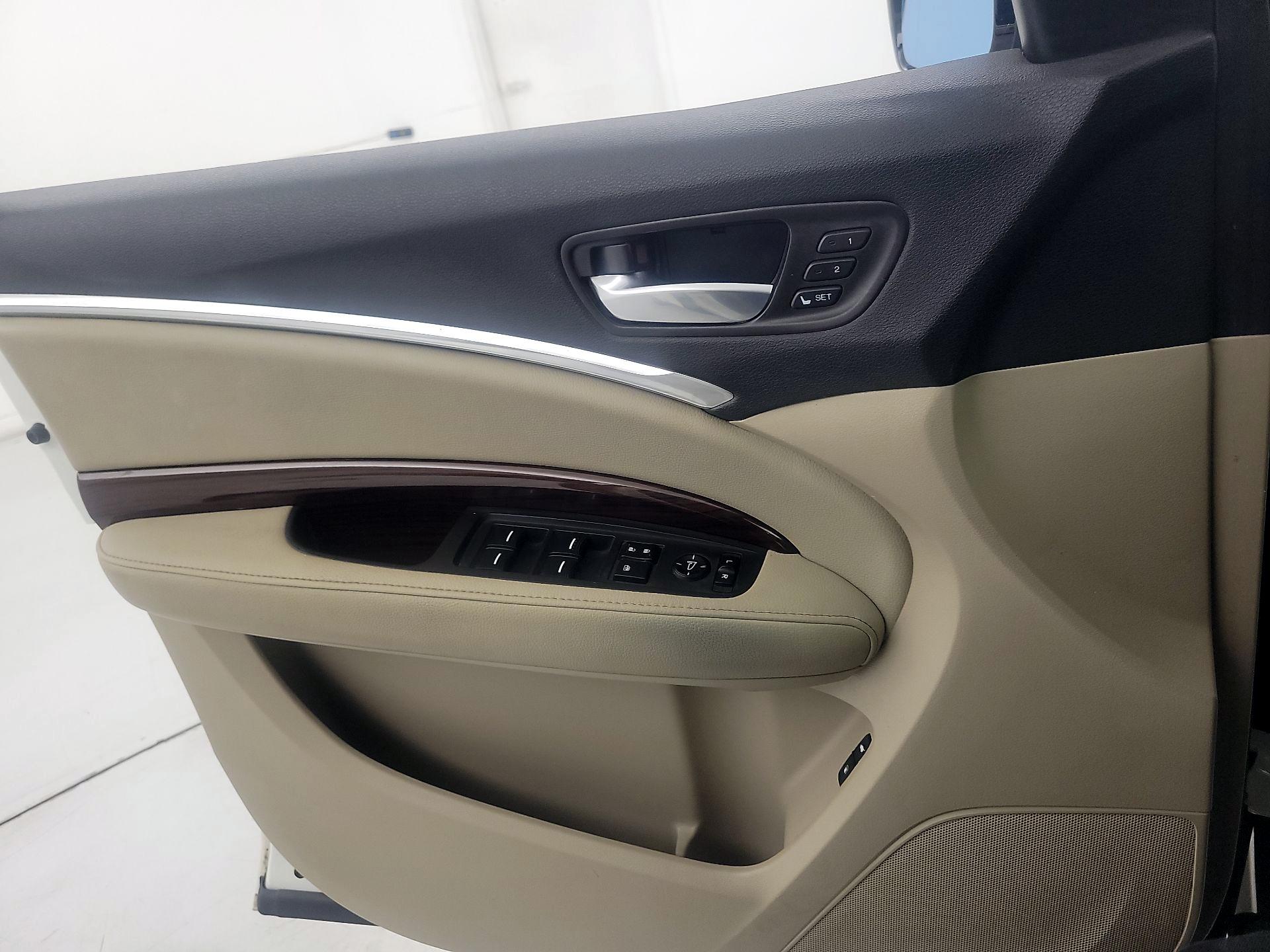 Thumbnail: 2016 Acura MDX - 12