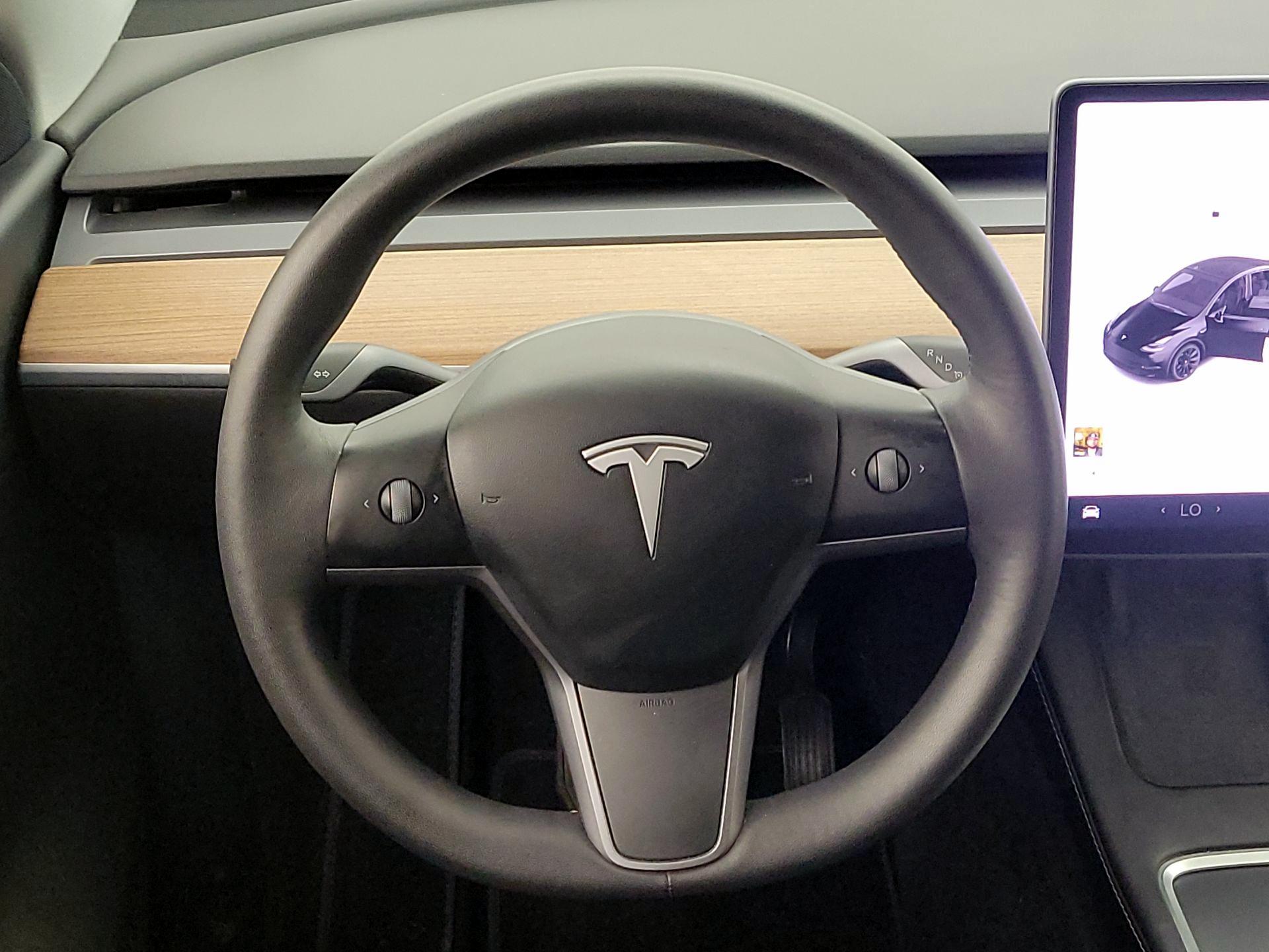 Thumbnail: 2022 Tesla Model Y - 10