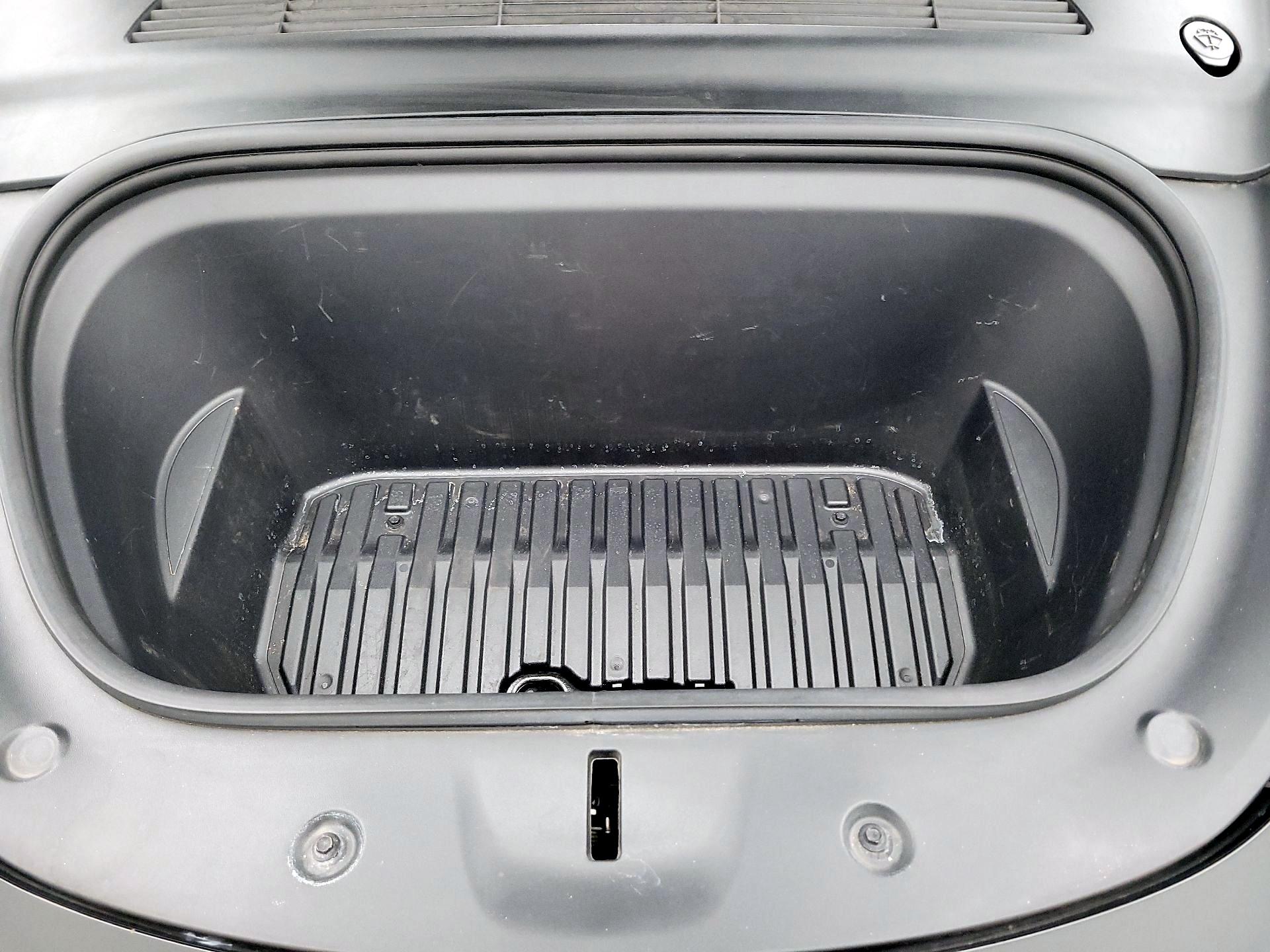 Thumbnail: 2022 Tesla Model Y - 20
