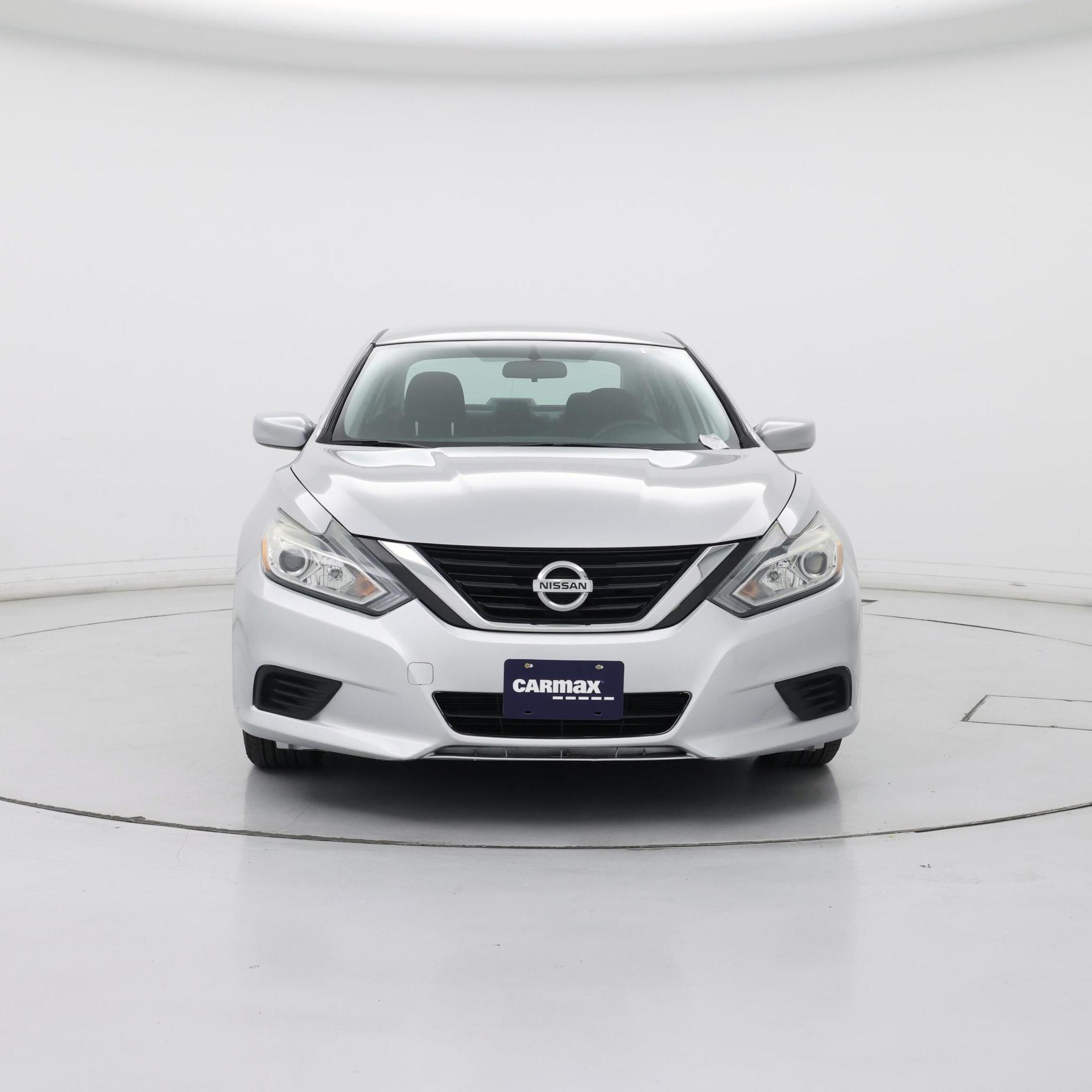 Thumbnail: 2018 Nissan Altima - 5