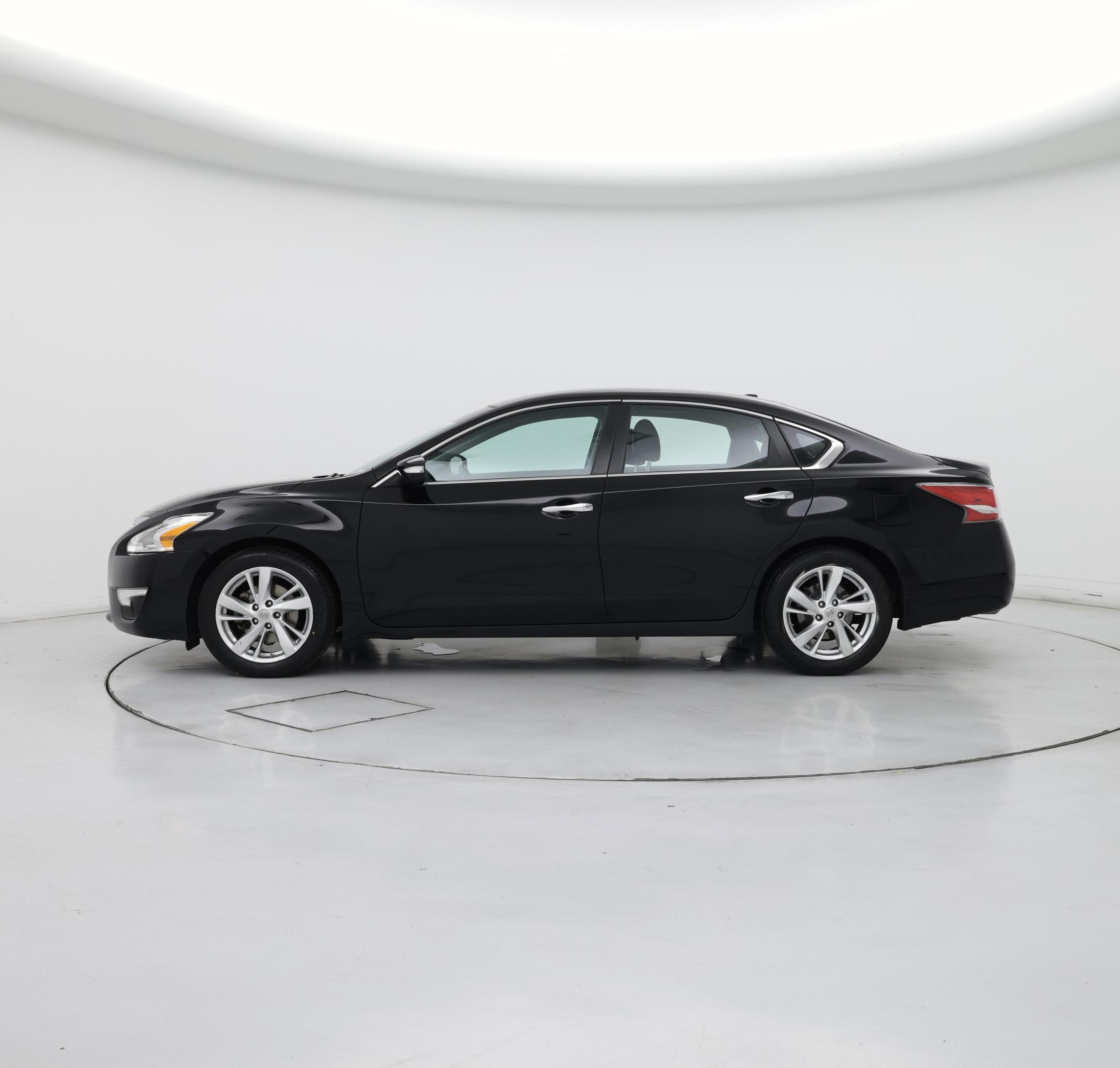 Thumbnail: 2015 Nissan Altima - 3