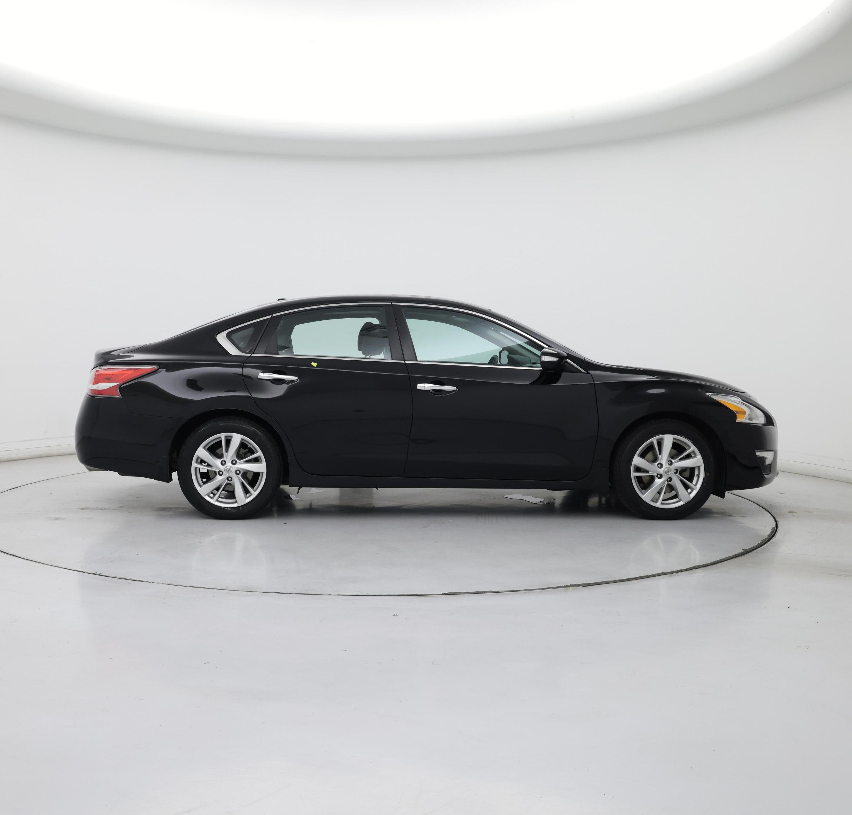 Thumbnail: 2015 Nissan Altima - 7