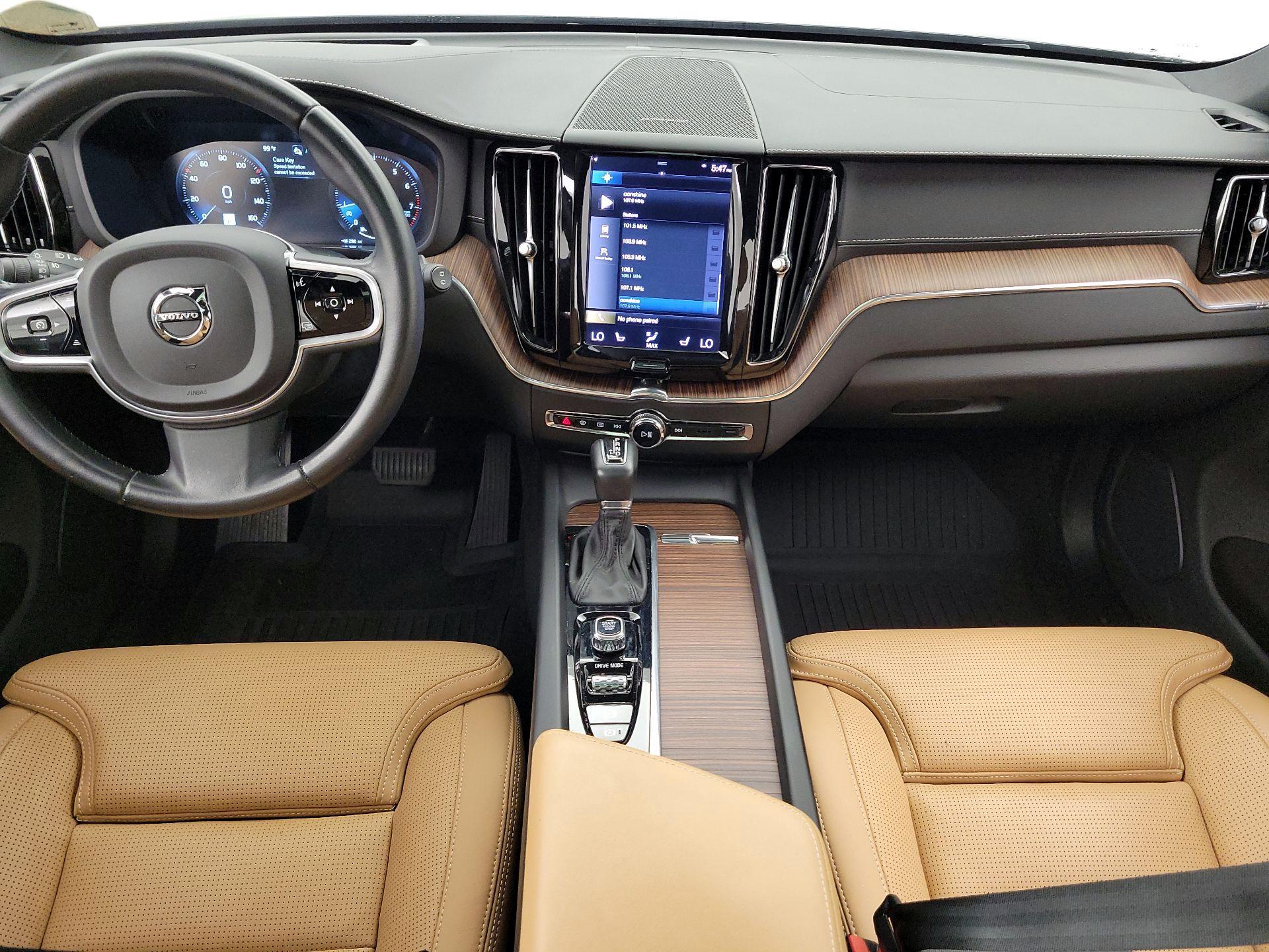 Thumbnail: 2021 Volvo XC60 - 9