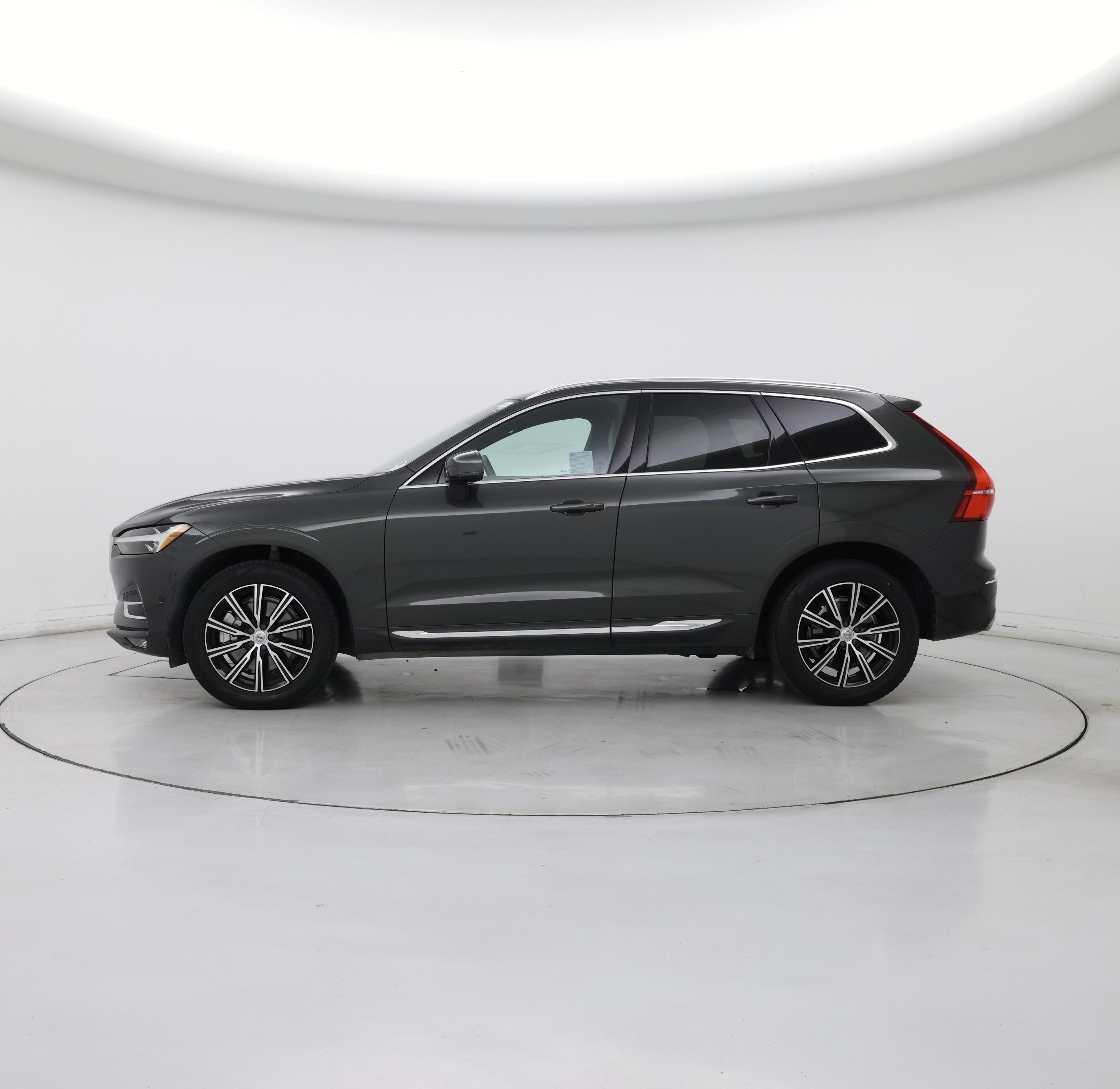 Thumbnail: 2021 Volvo XC60 - 3