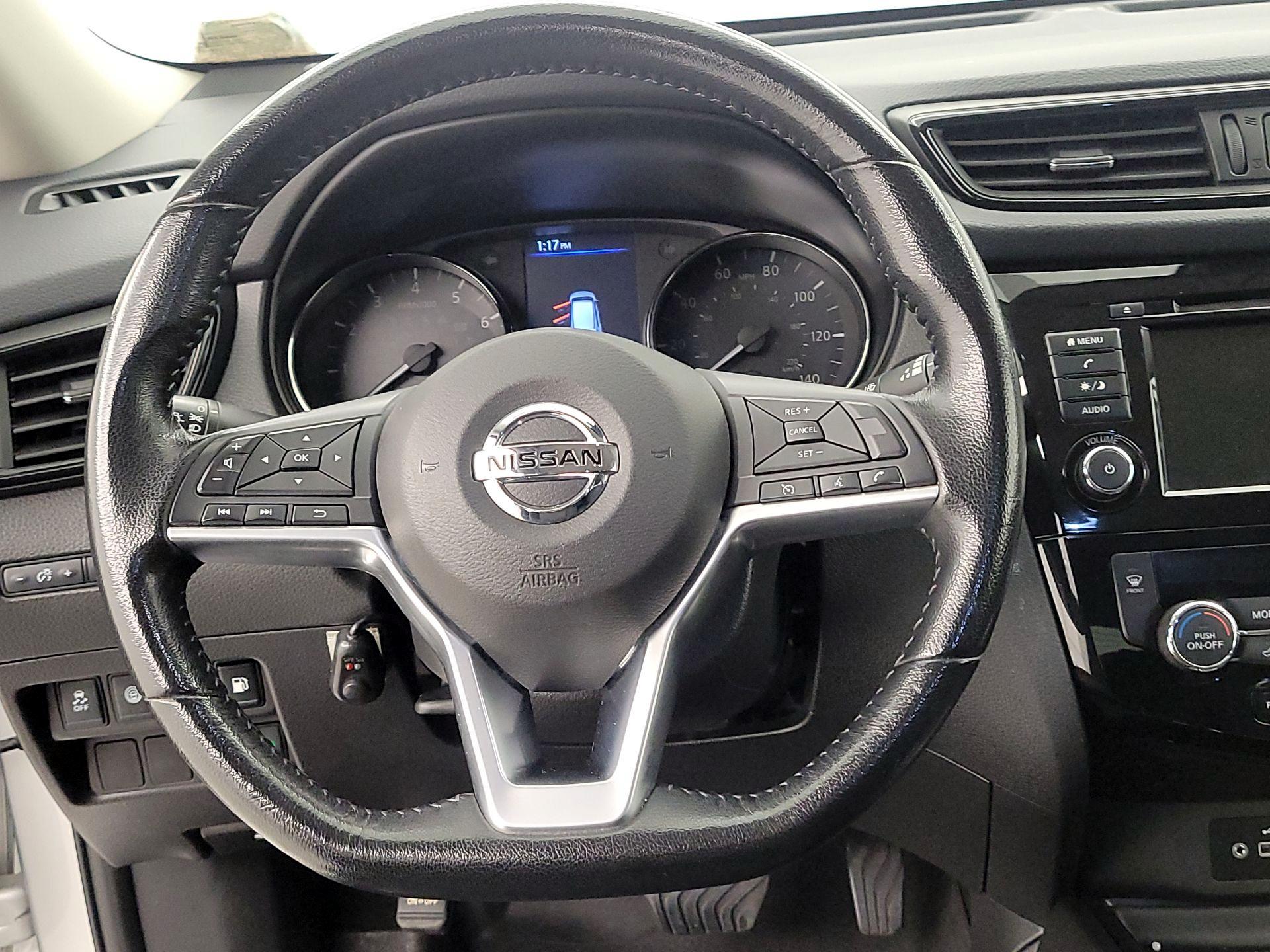 Thumbnail: 2020 Nissan Rogue - 10