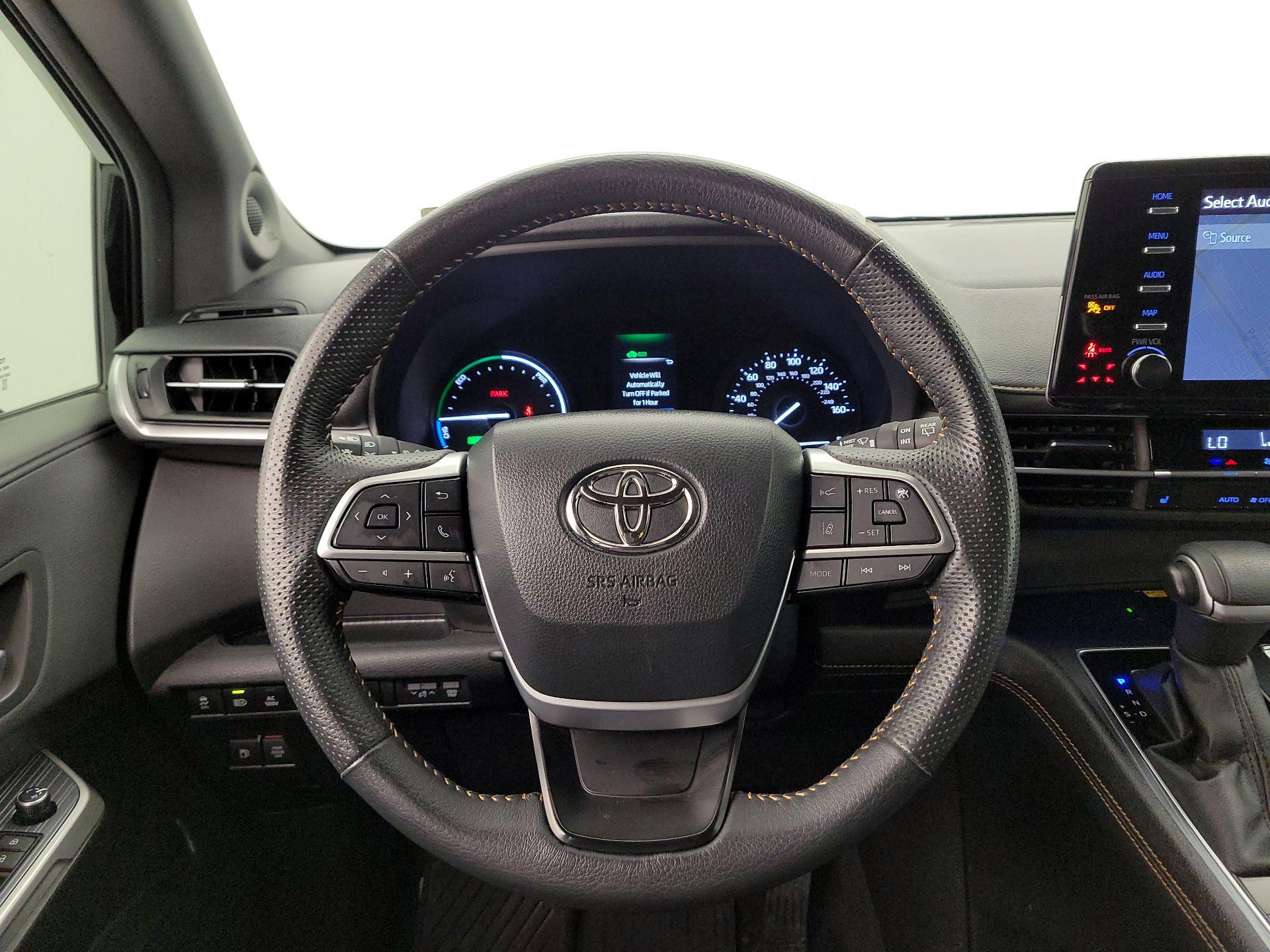 Thumbnail: 2024 Toyota Sienna - 10